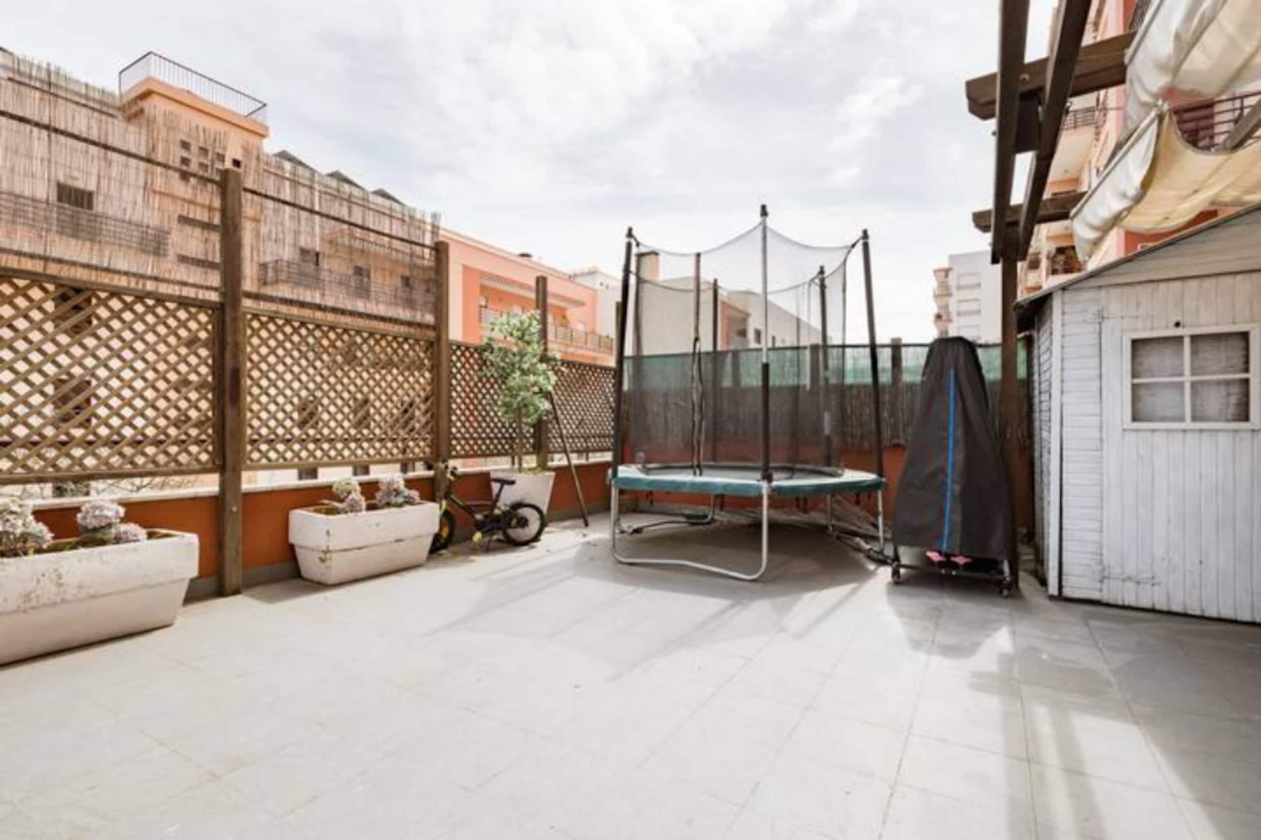 Charming and large family apartment with terrace 28
