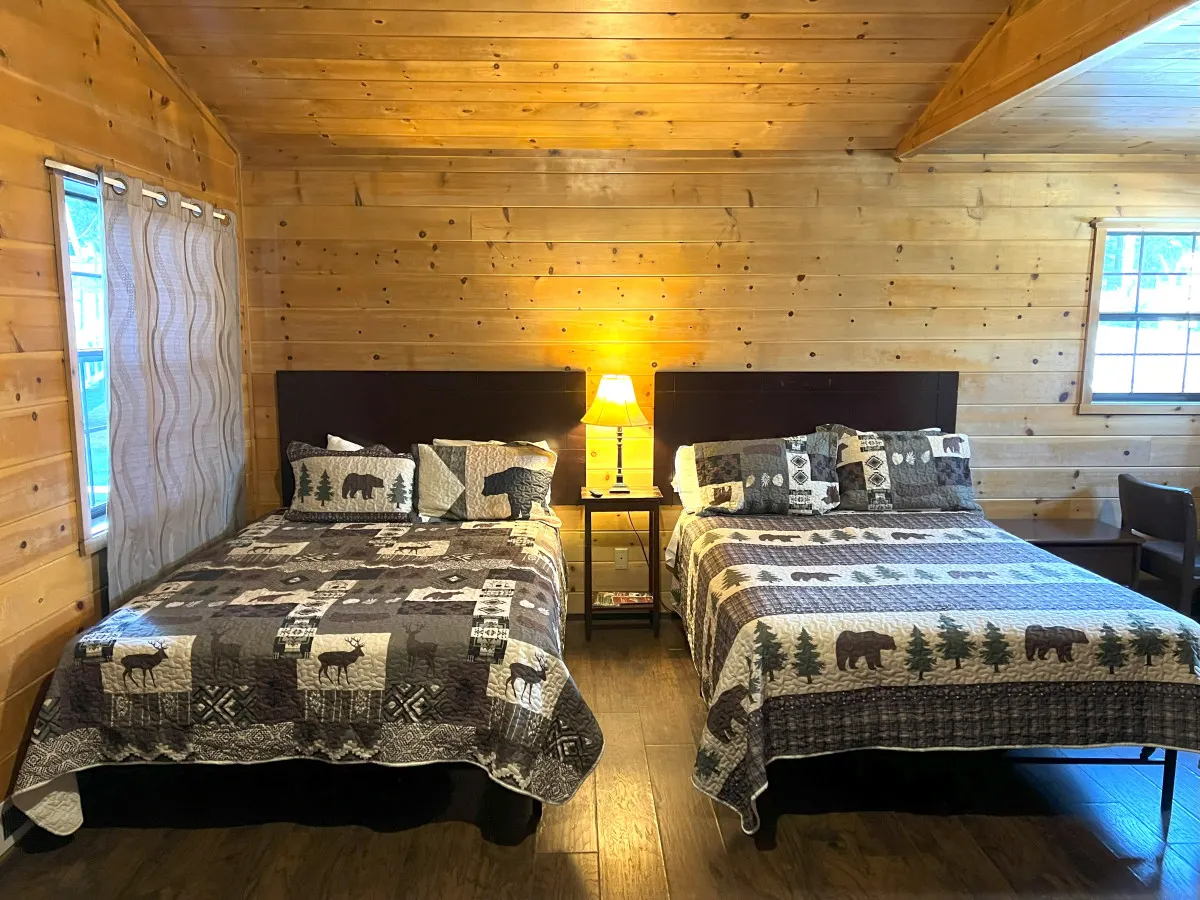 Tranquil 2 Bd Getaway w/ Hot Tub - Bear Manor #12 2