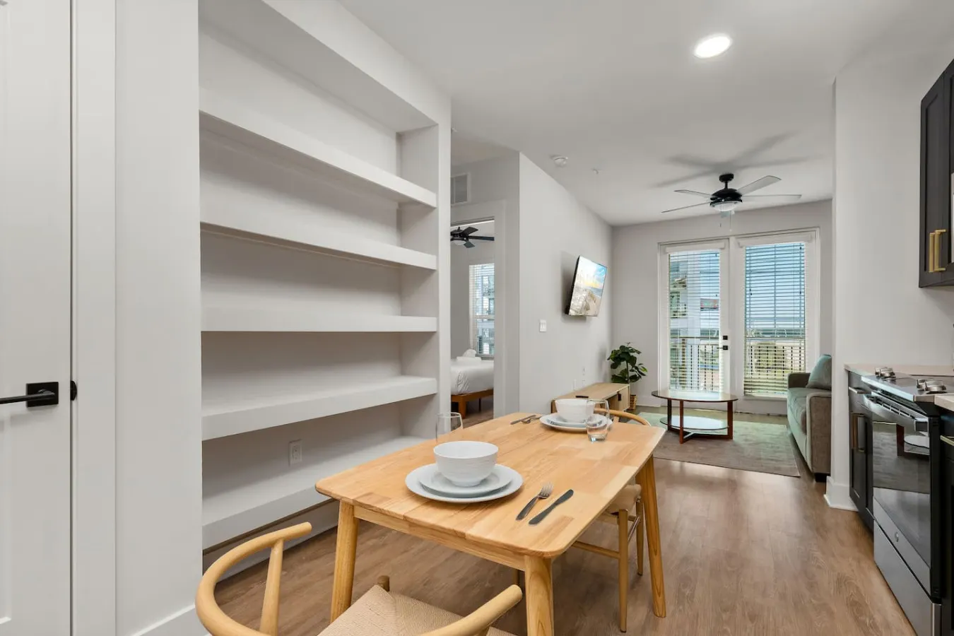 Spectacular 1-Bedroom Walk to Raymond James! 19