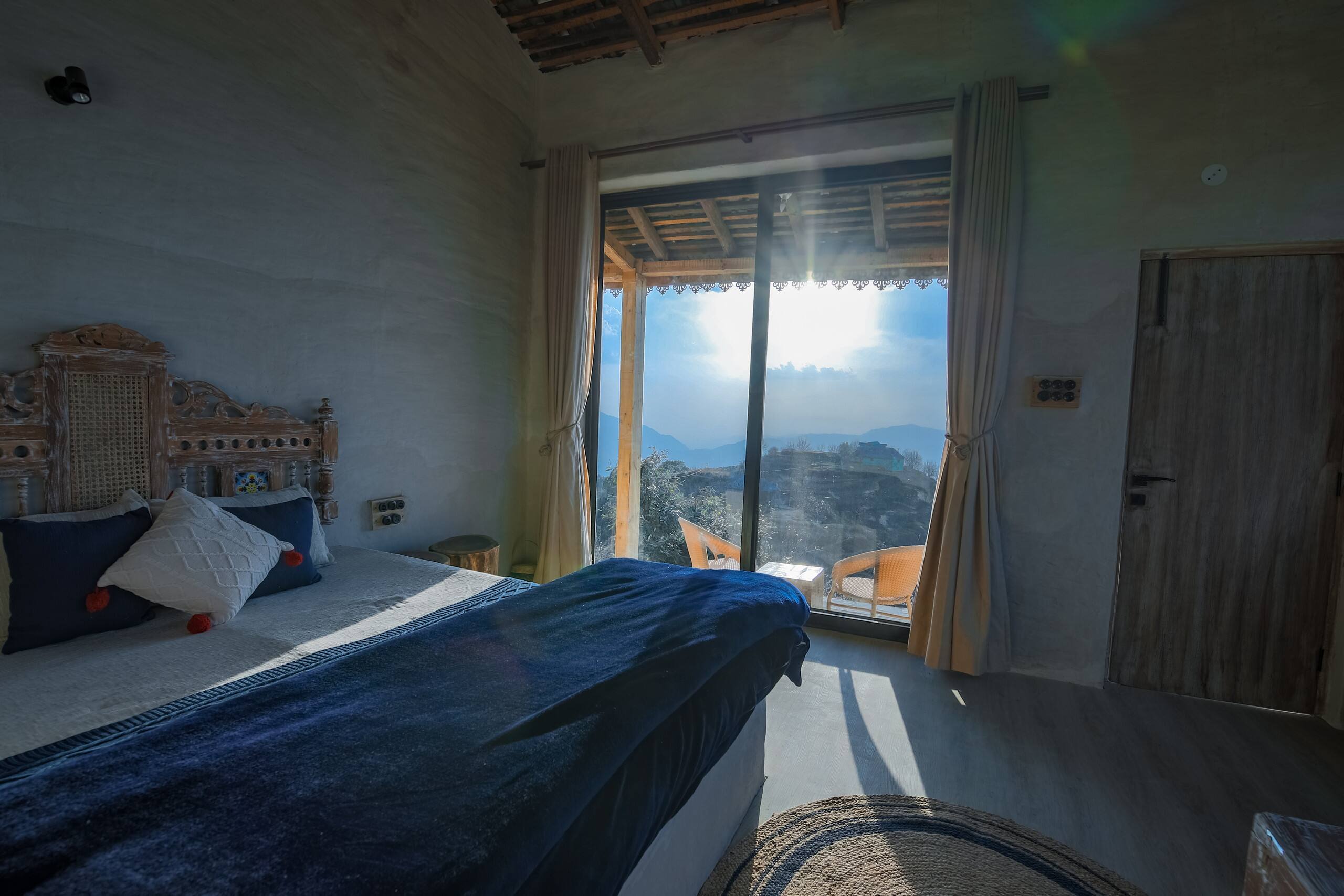 Luxurious Room with Outdoor Seating at Antharaah 4