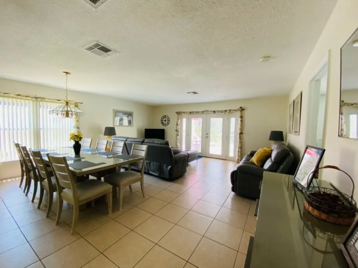 Charming 4-Bedroom Home Near Disney with Private Pool – Perfect Family Getaway! 10