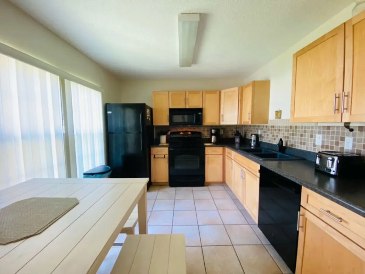 Charming 4-Bedroom Home Near Disney with Private Pool – Perfect Family Getaway! 🏰☀️ — photo 5