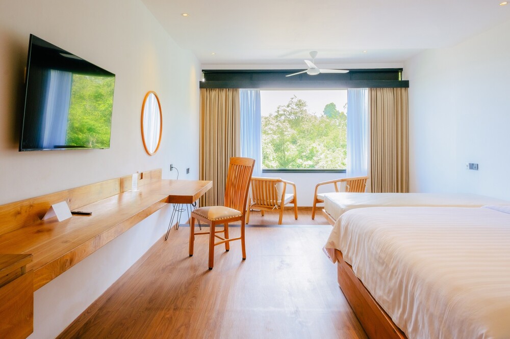 Giriwood Hotel & Villa — photo 2