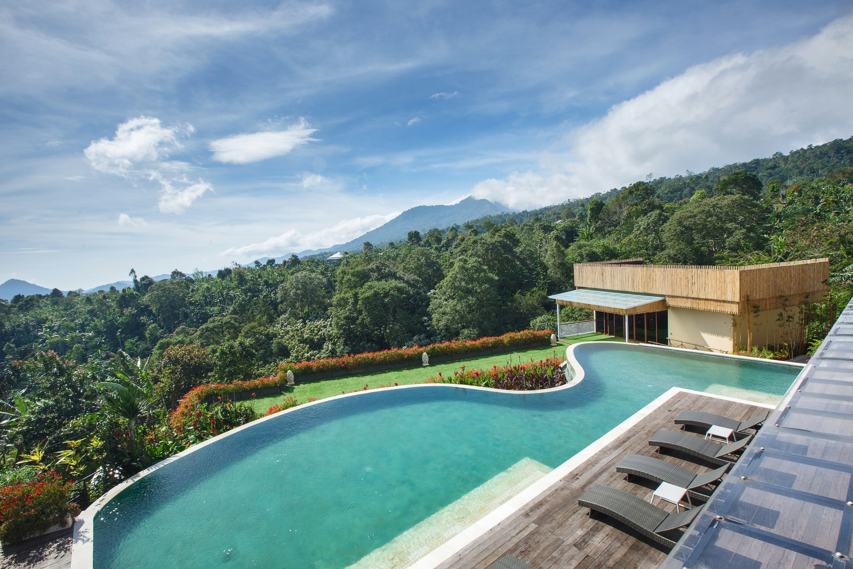 Giriwood Hotel & Villa — photo 4