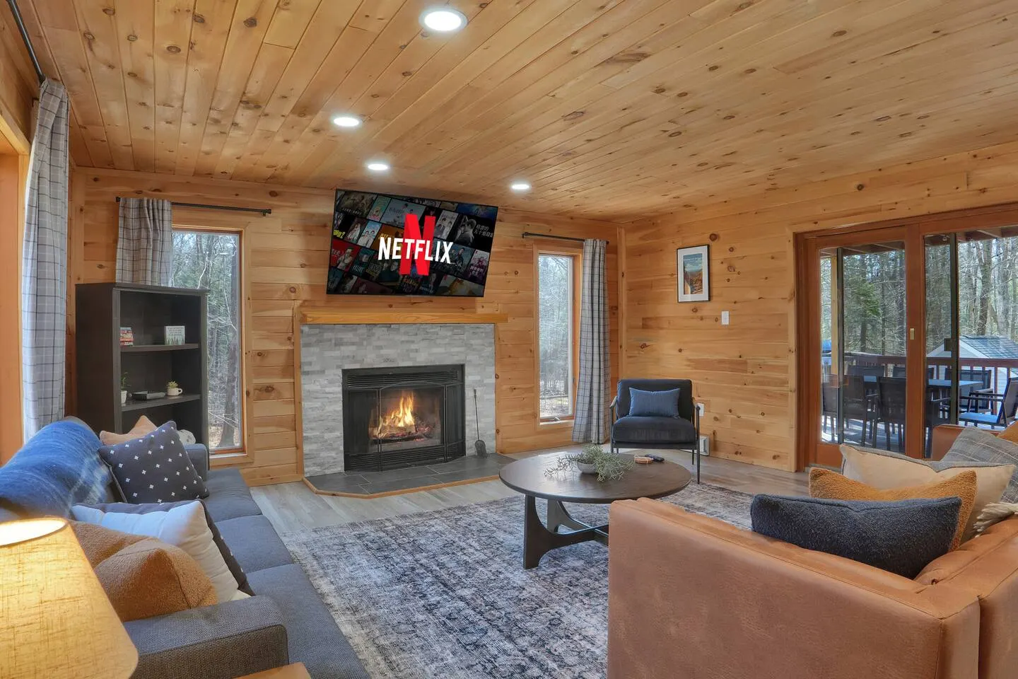 NEW! HomeTheater-HotTub-GameRoom-FirePit-BBQGrill 9