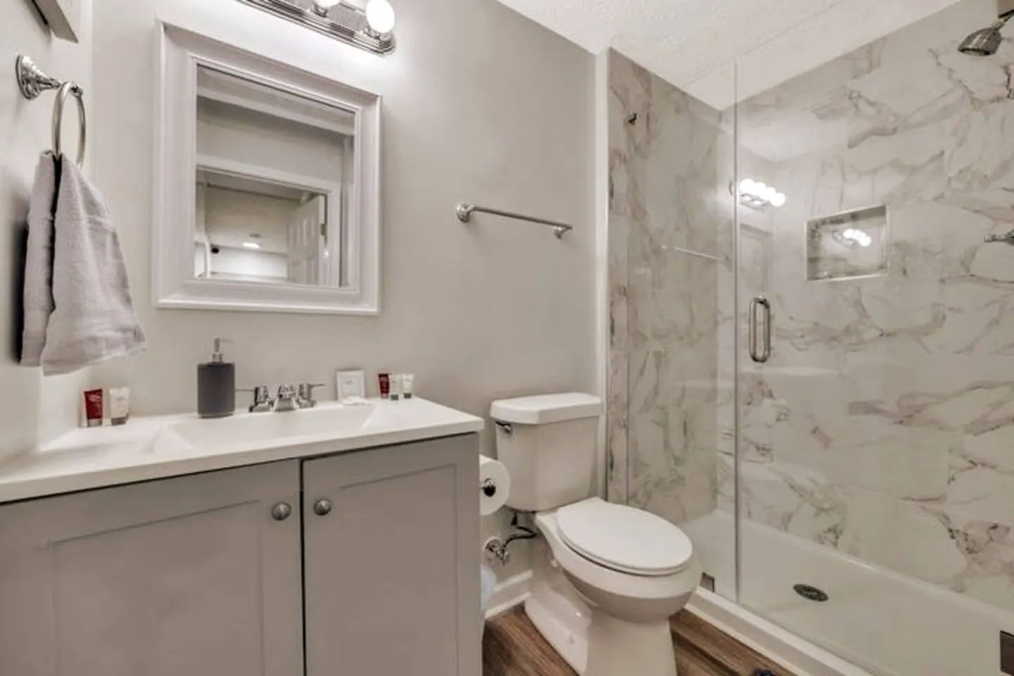 Sandy Springs Townhome Near River & Dining — photo 4