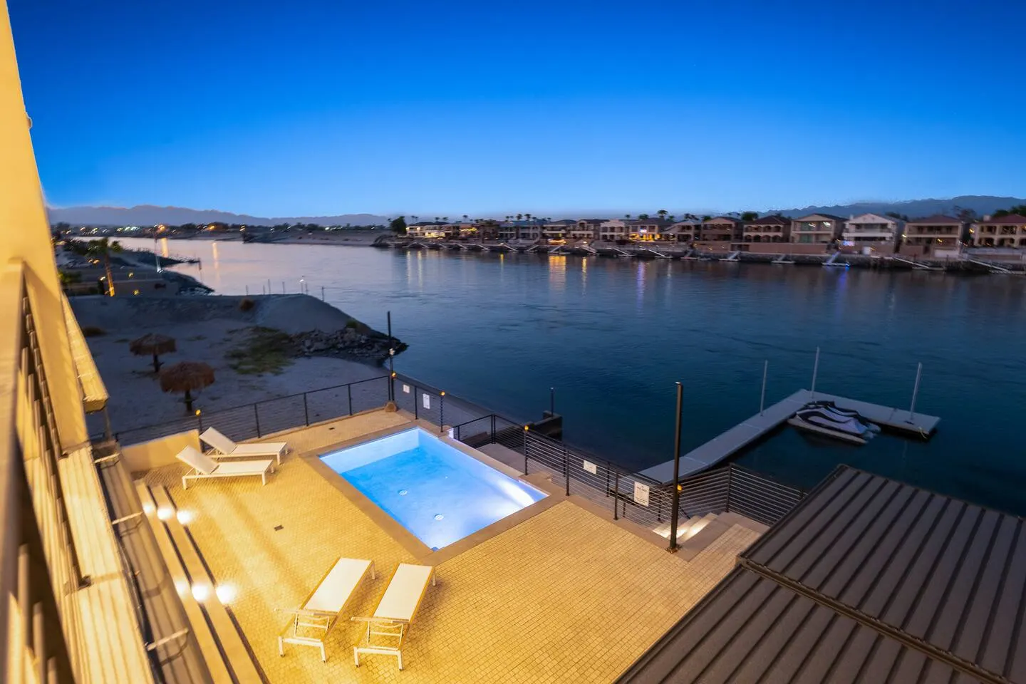 Luxury Riverfront | Beach | 6bd | Pool | Sleeps 16 — photo 4