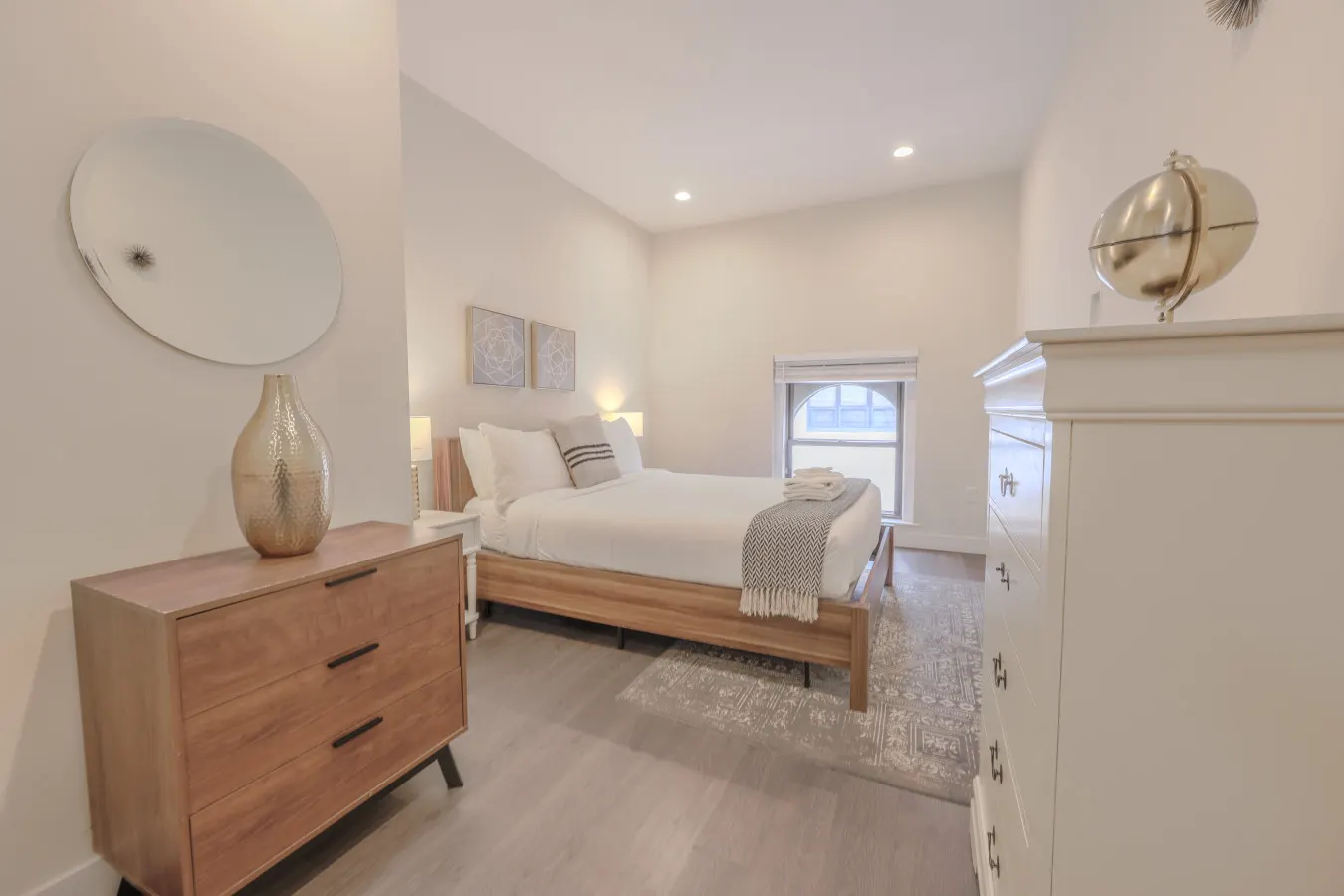 Luxury at a Discount!! 2br/2ba 200mbps Internet 1