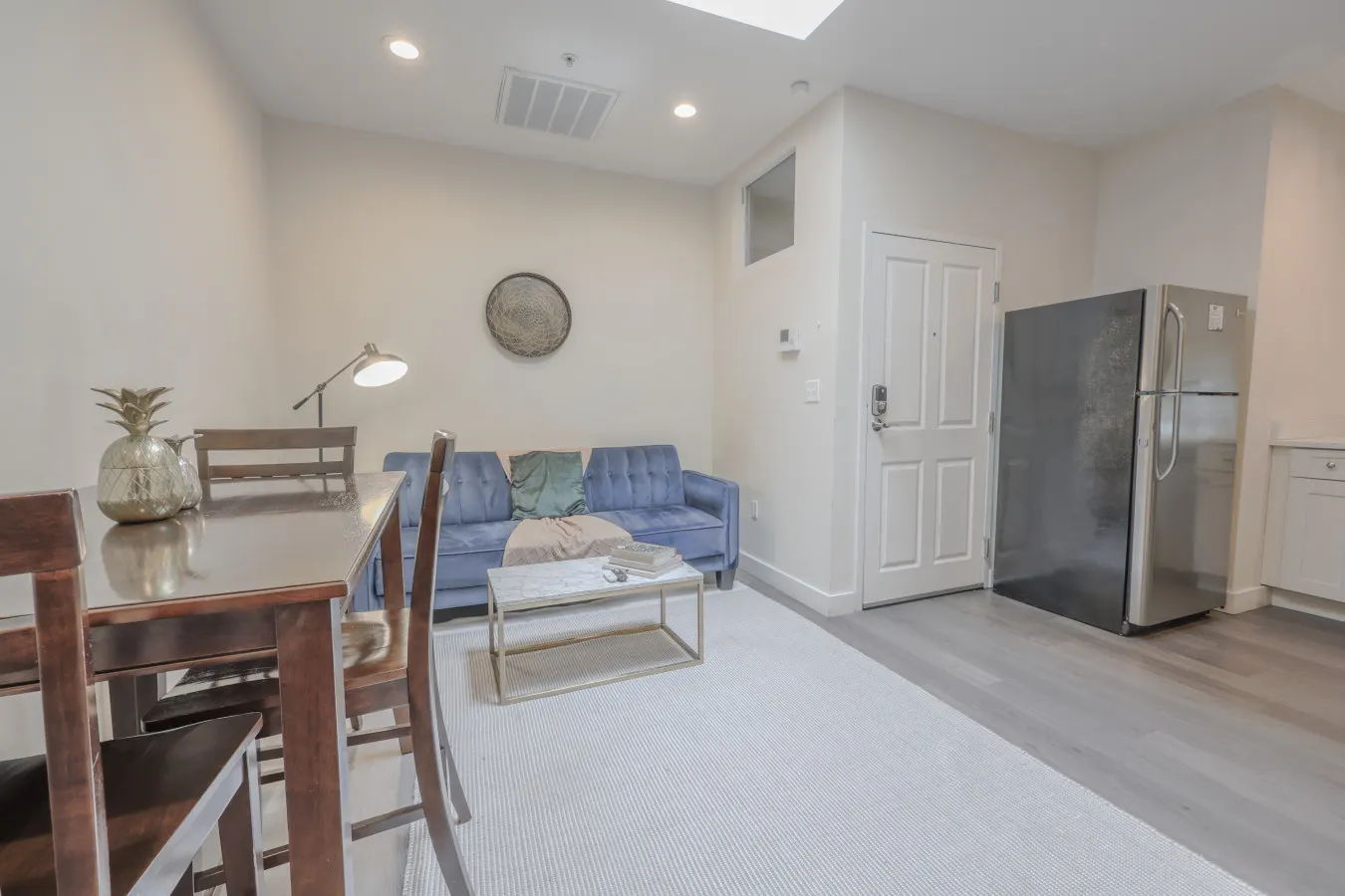 Luxury at a Discount!! 2br/2ba 200mbps Internet 3