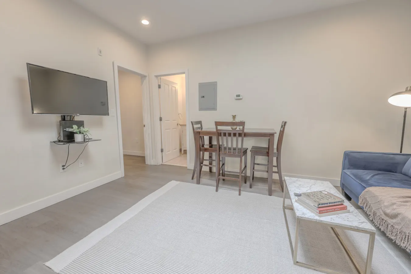 Luxury at a Discount!! 2br/2ba 200mbps Internet 4