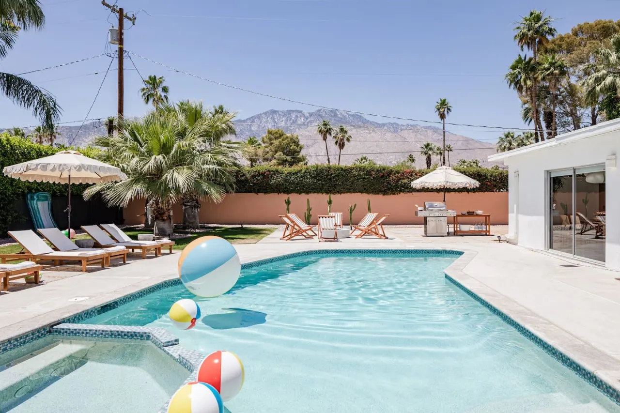 Three Palms: Palm Springs, CA 2