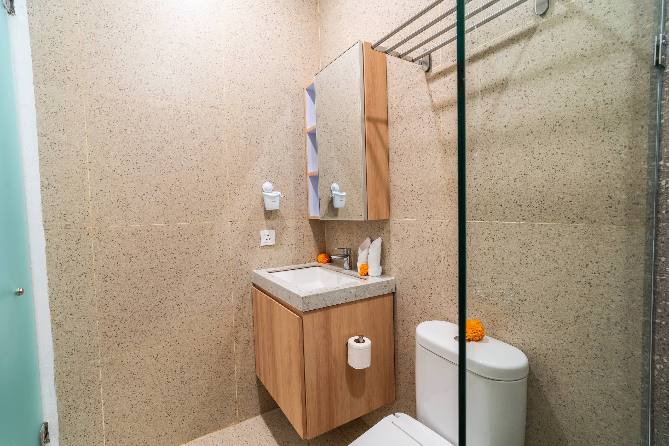 Charming 1-Bedroom Apartment in Central Seminyak 9
