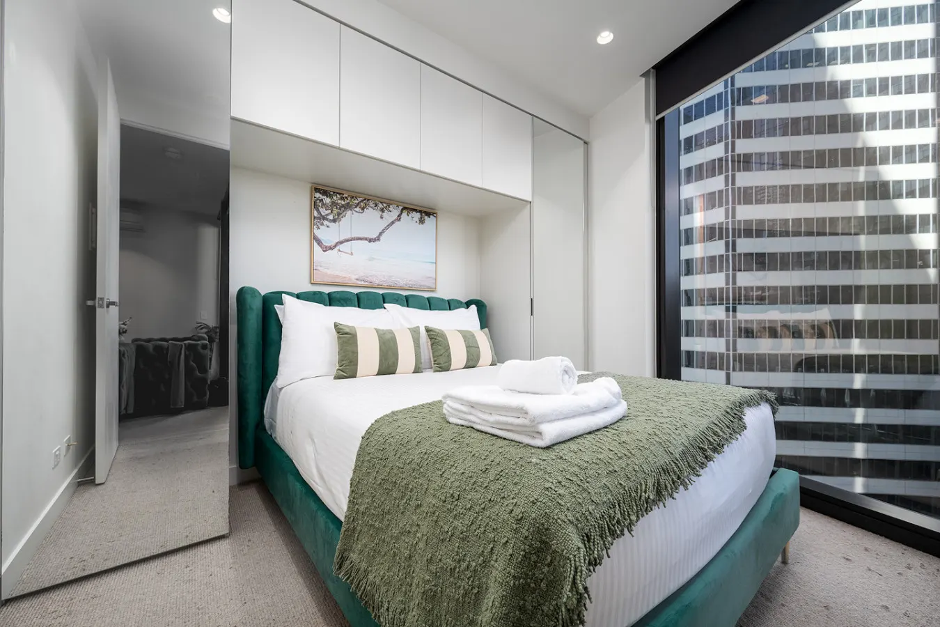 Luxury apartment free car park, pool, gym, Sauna 12