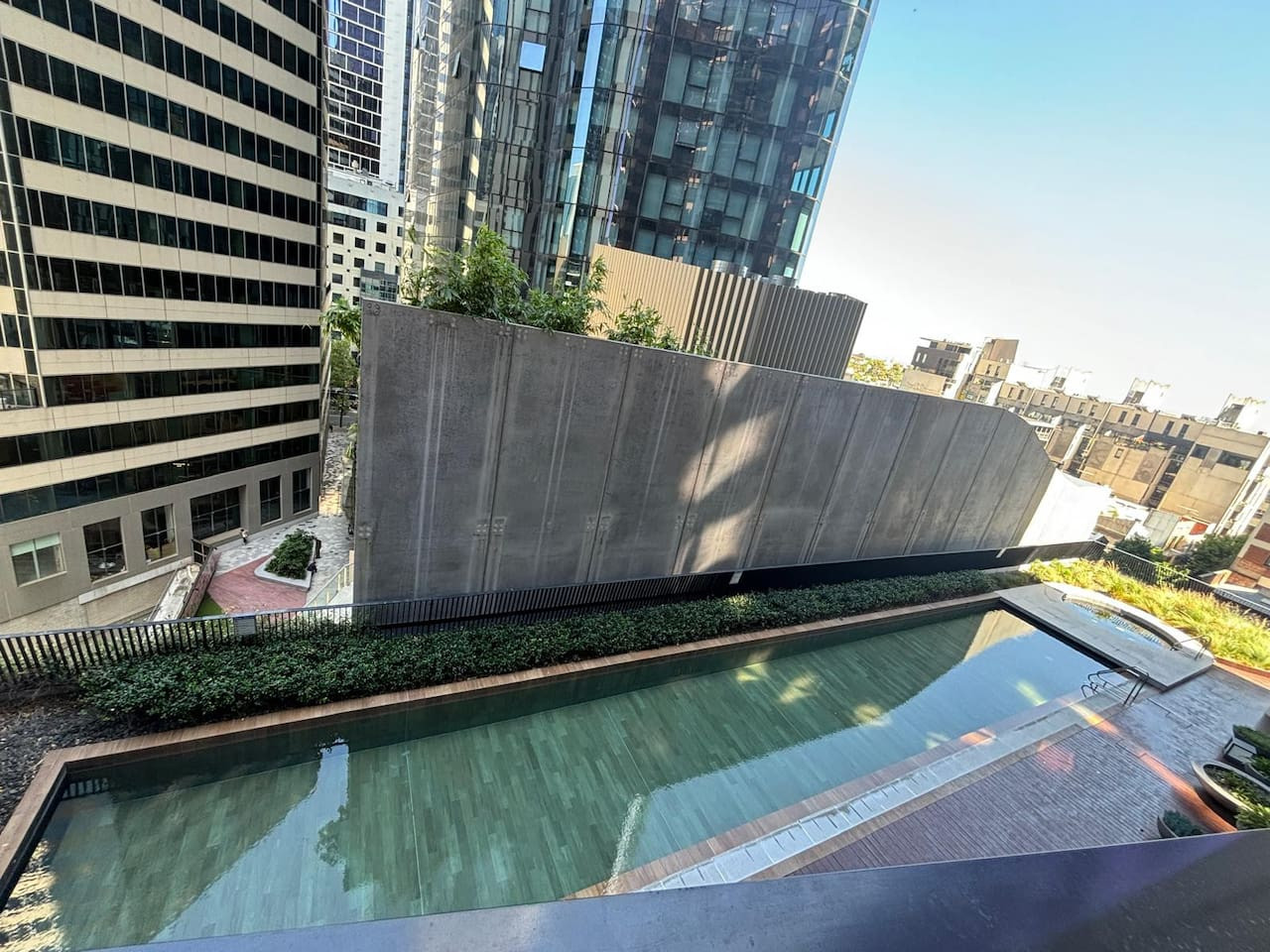 Luxury apartment free car park, pool, gym, Sauna 3