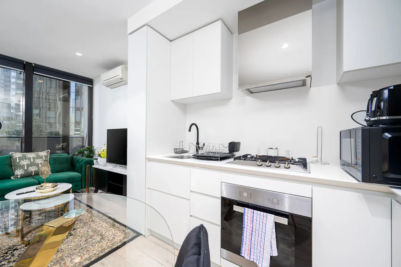 Luxury apartment free car park, pool, gym, Sauna 8
