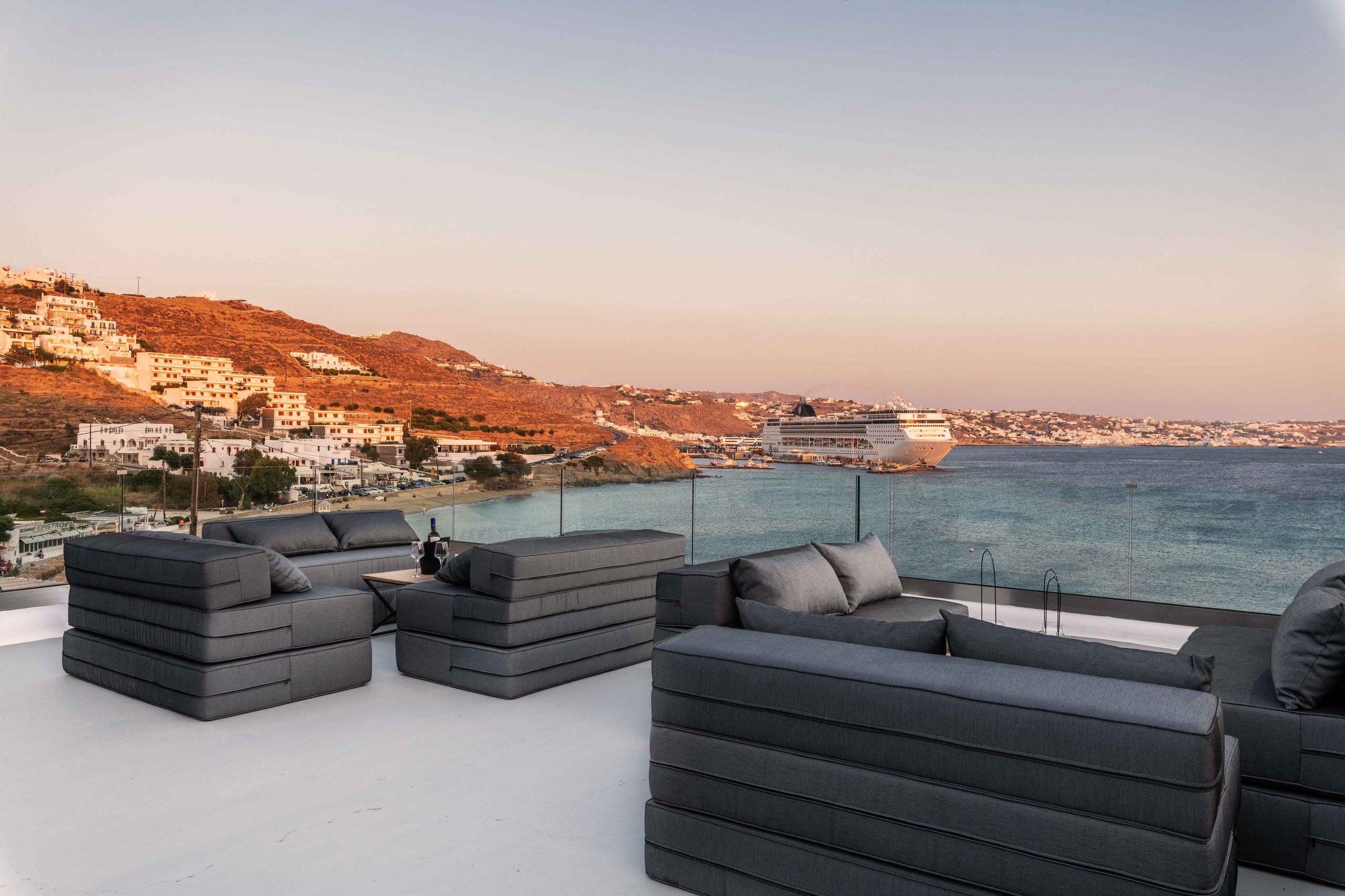 Obsession 3-Bedroom SeaView Maisonette Indoor Pool 18