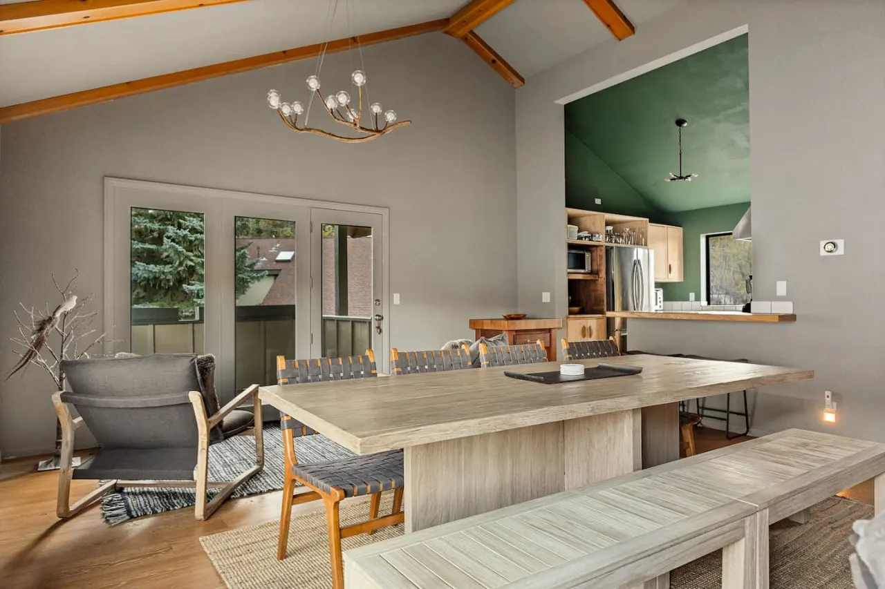 Romero House + Moonridge 2BR Ski Oasis + Prime Location 12