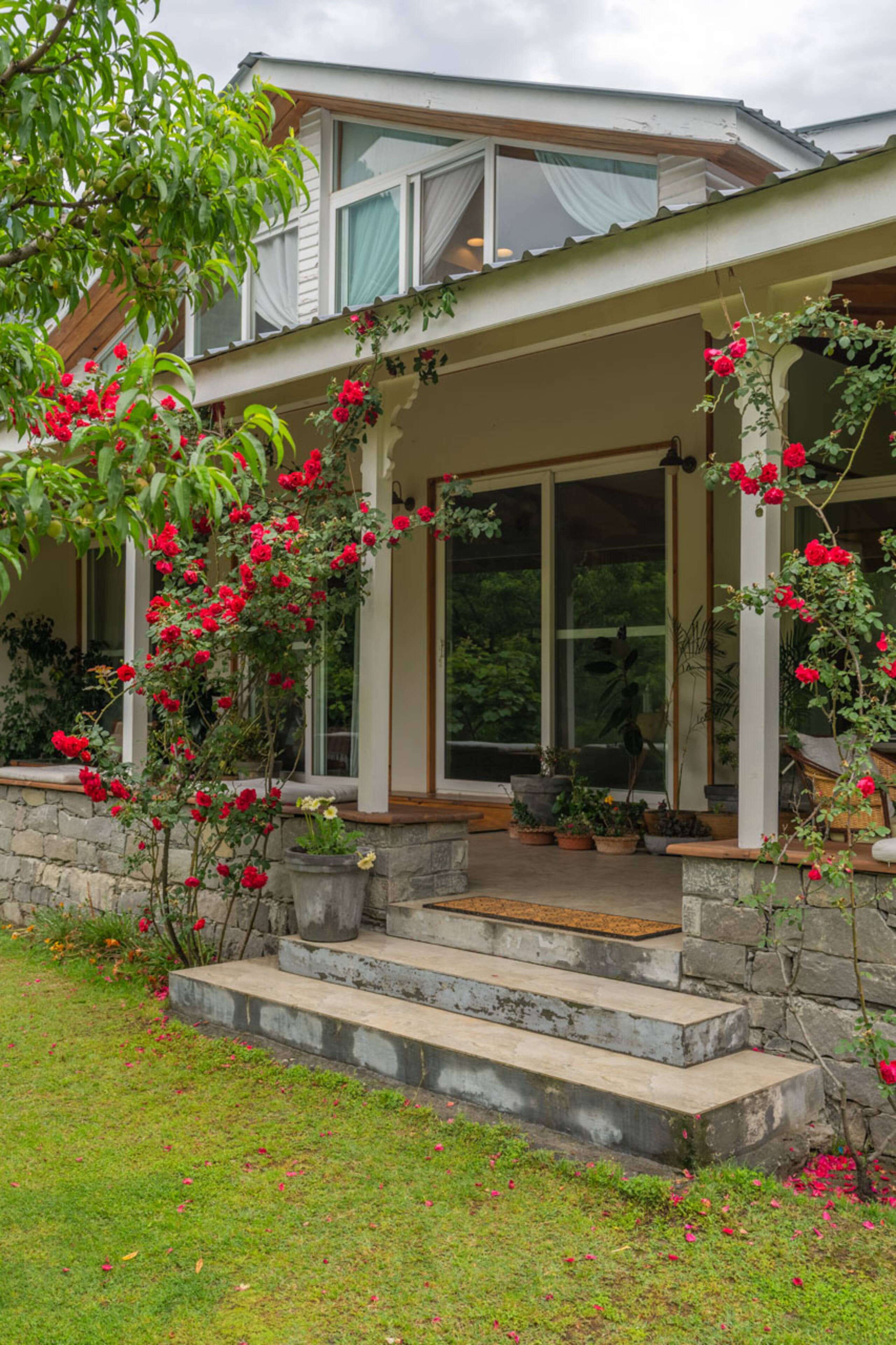 4BR Mayflower Aramgarh BBQ & Orchard Nr Beas River 28