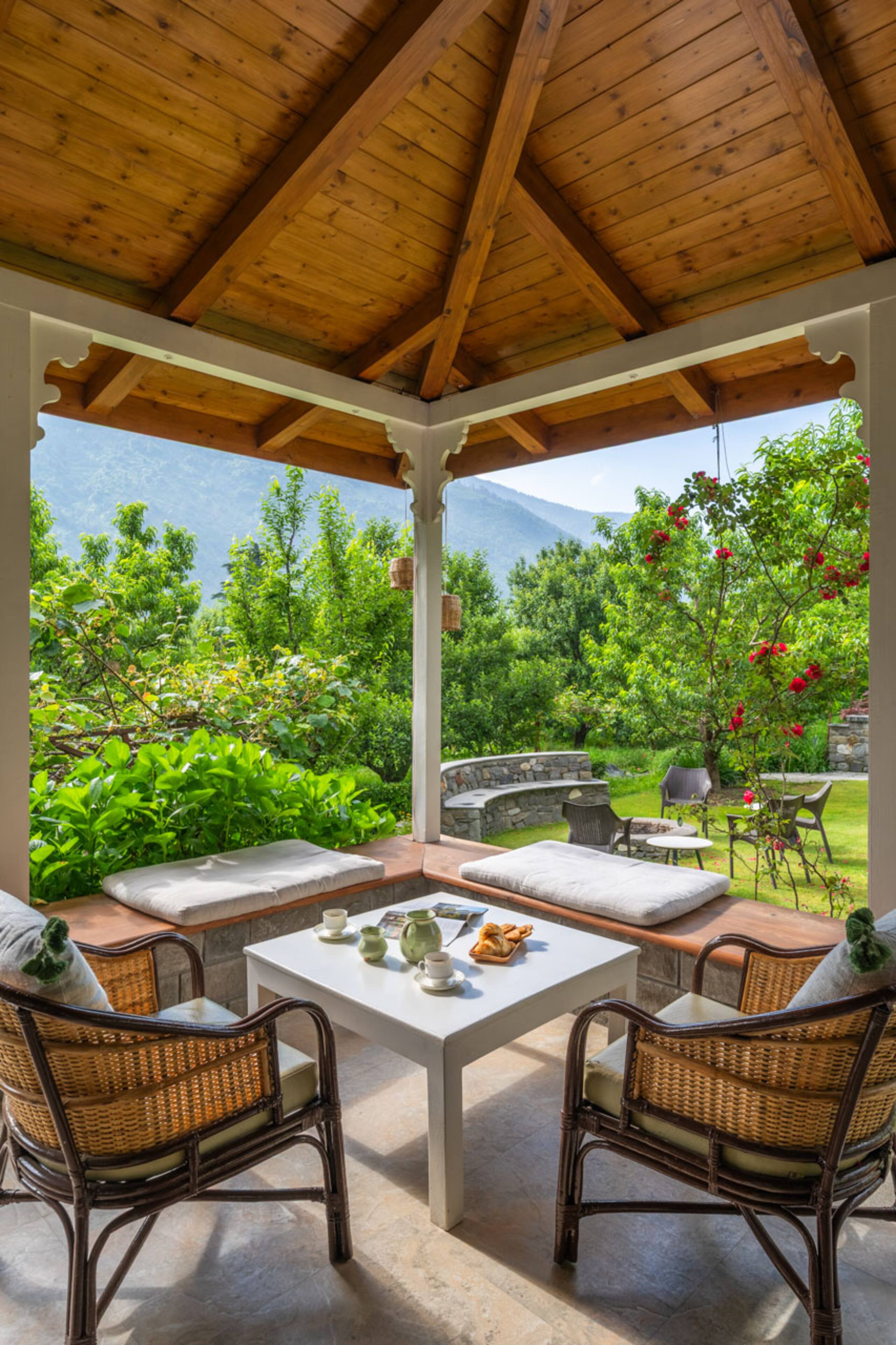 4BR Mayflower Aramgarh BBQ & Orchard Nr Beas River 29