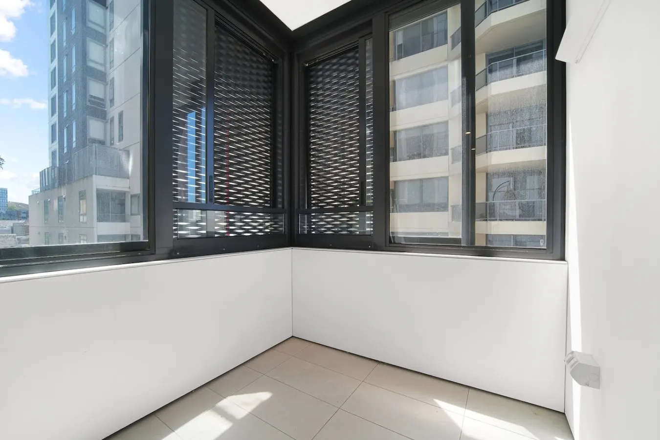 Harbour Lifestyle Modern 1BR in Prime Spot 16