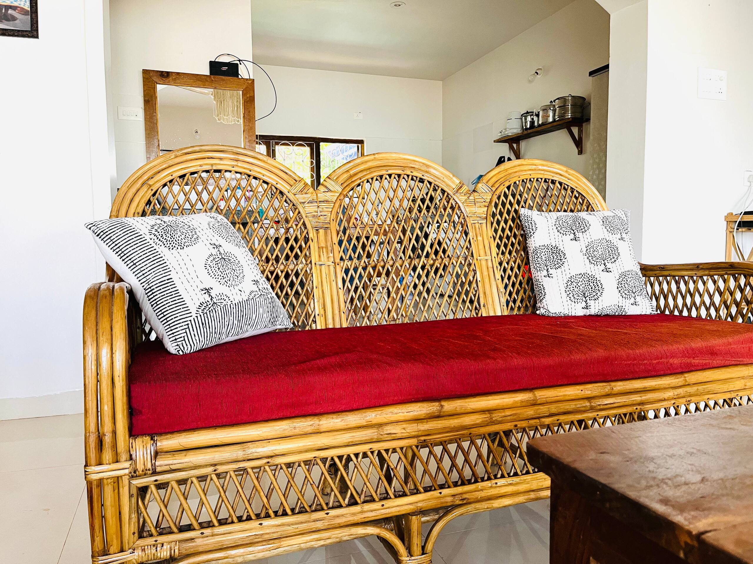 Neena Riverhouse, Talpona 11