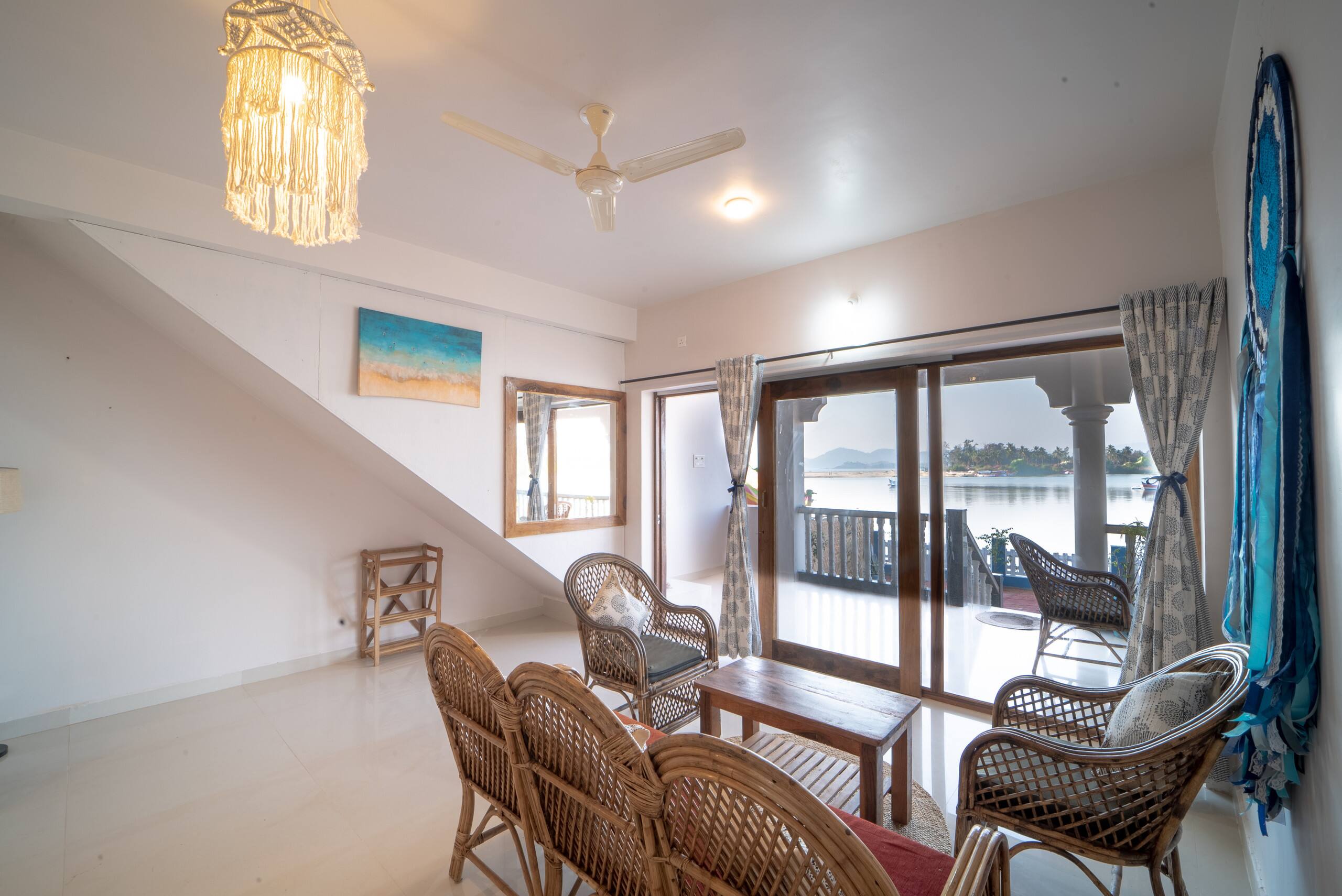 Neena Riverhouse, Talpona 9