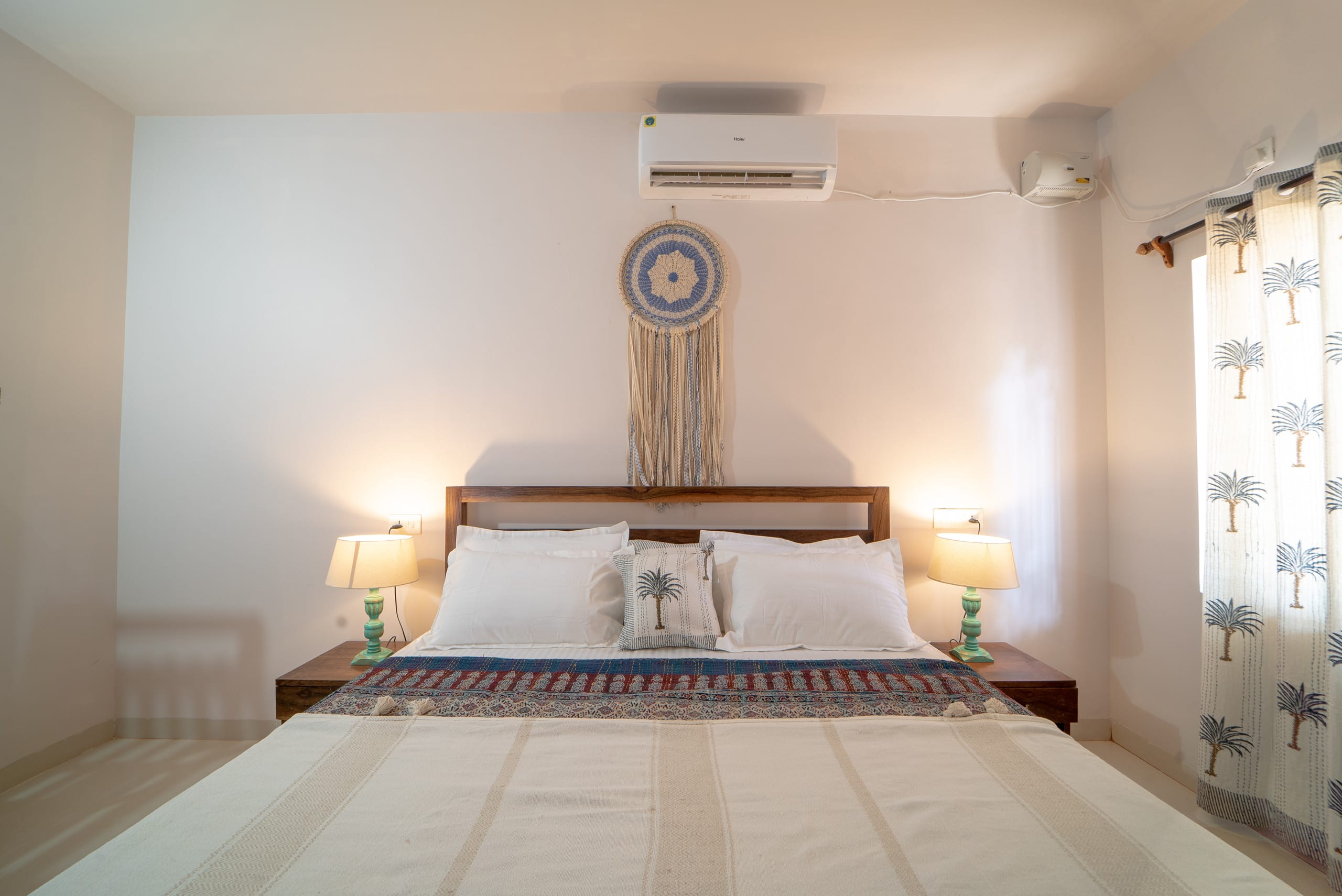 Neena Riverhouse, Talpona 18