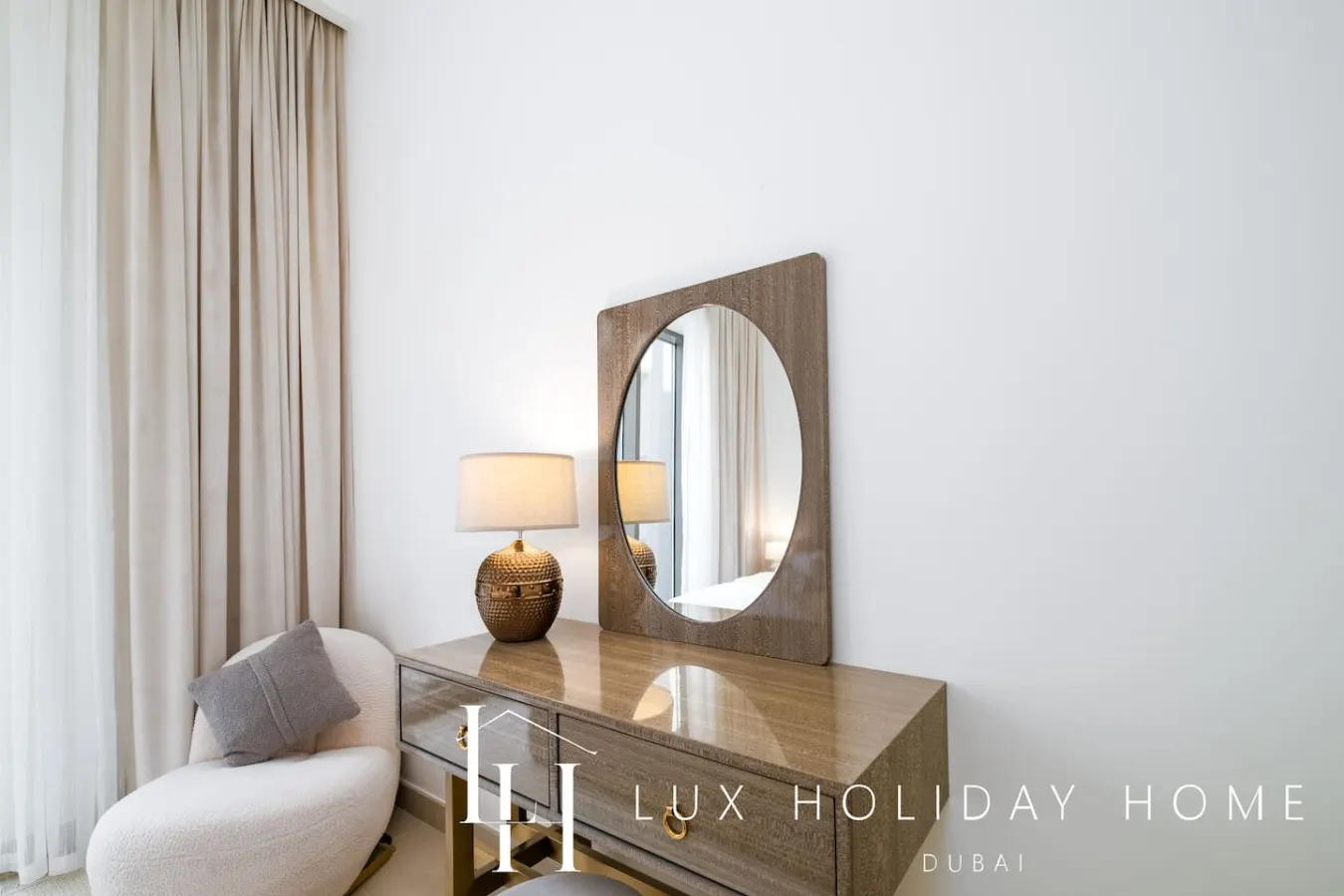 LUX The Dubai Creek Beach Suite 2 16