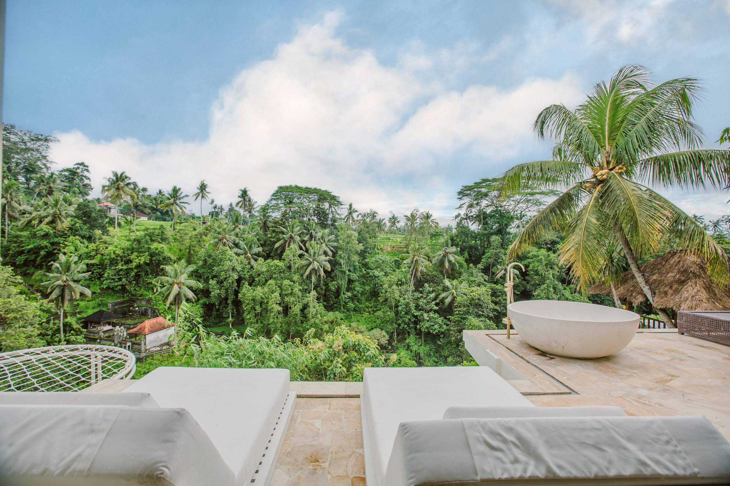 Ultra Lux Viral Jungle Views @ VillaCellaBella 11