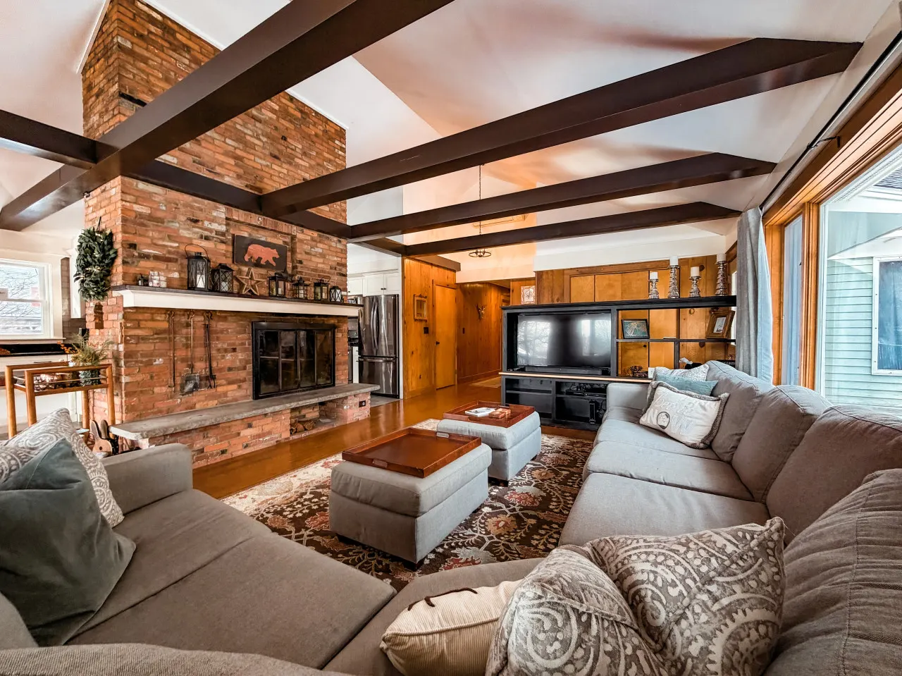 Unbeatable Location-Walk to Ski-HotTub-DogFriendly 9