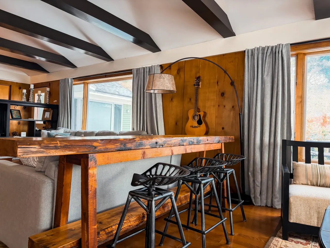 Unbeatable Location-Walk to Ski-HotTub-DogFriendly 16