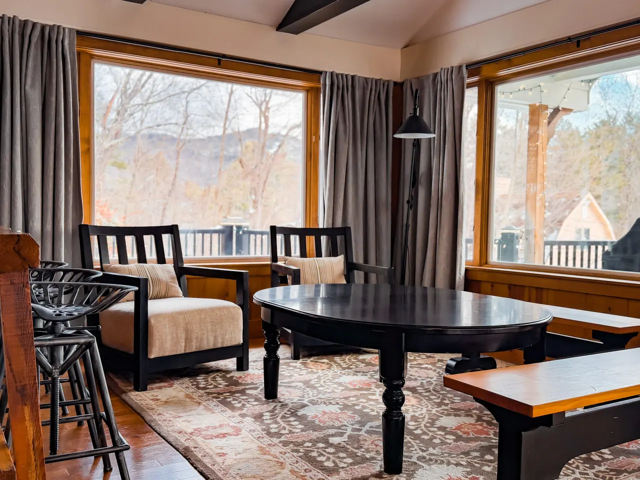 Unbeatable Location-Walk to Ski-HotTub-DogFriendly 20