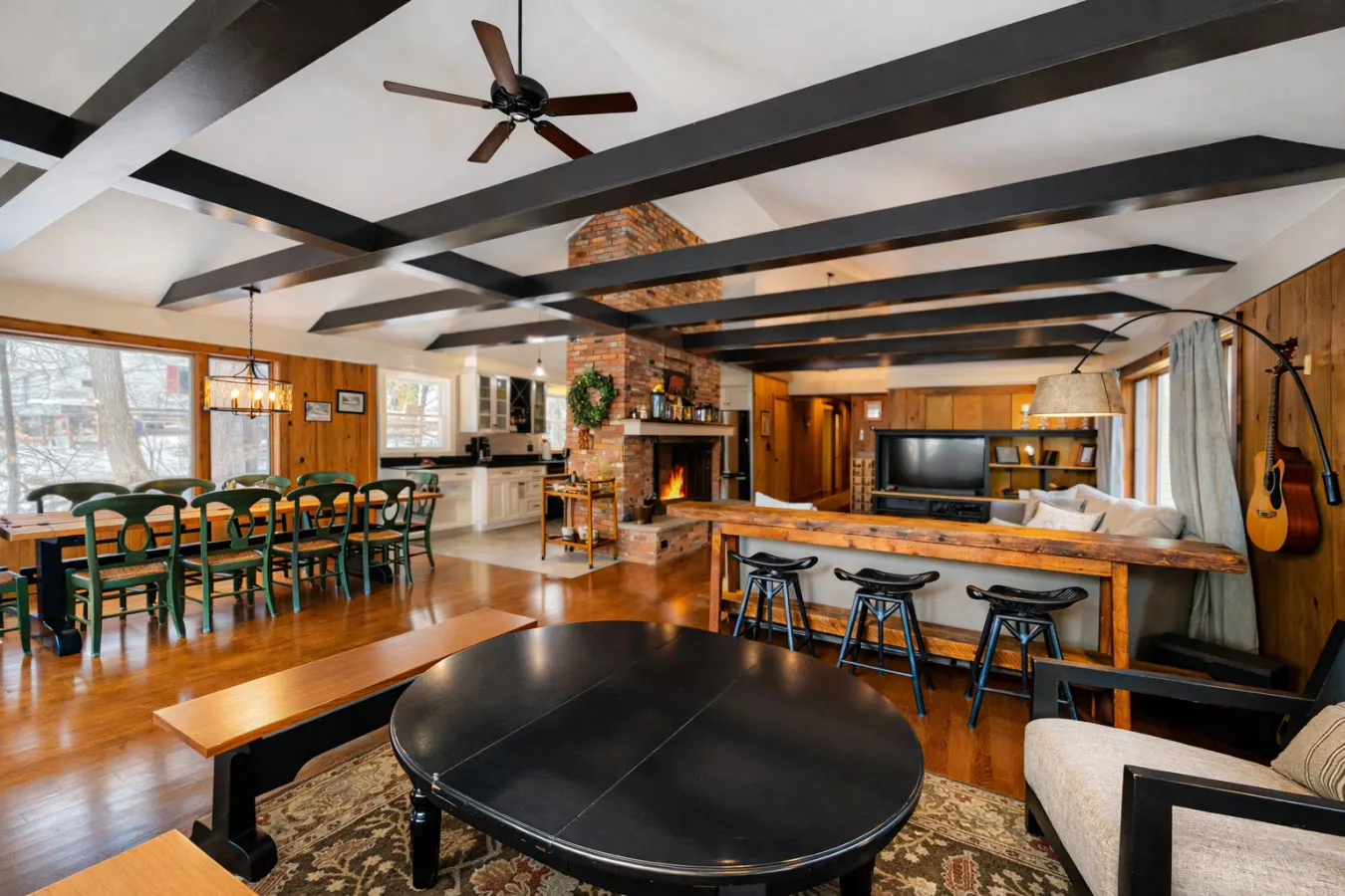 Unbeatable Location-Walk to Ski-HotTub-DogFriendly 6