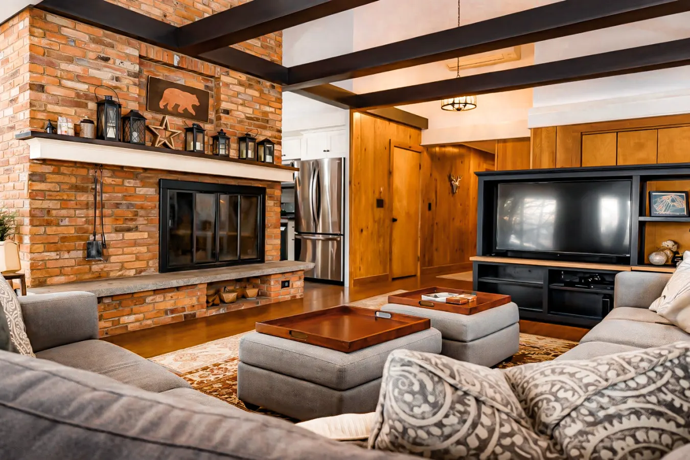 Unbeatable Location-Walk to Ski-HotTub-DogFriendly 7