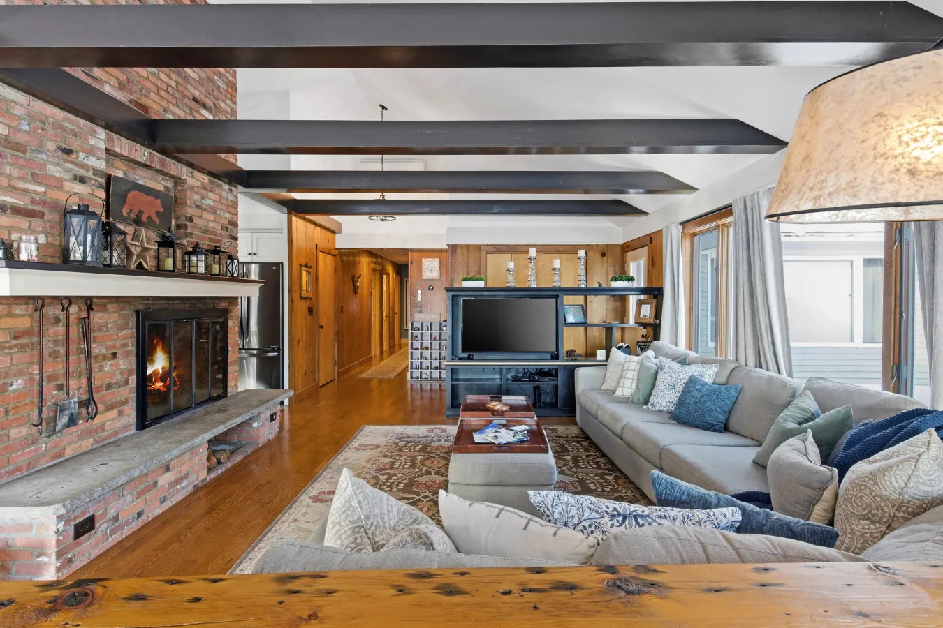 Unbeatable Location-Walk to Ski-HotTub-DogFriendly 8