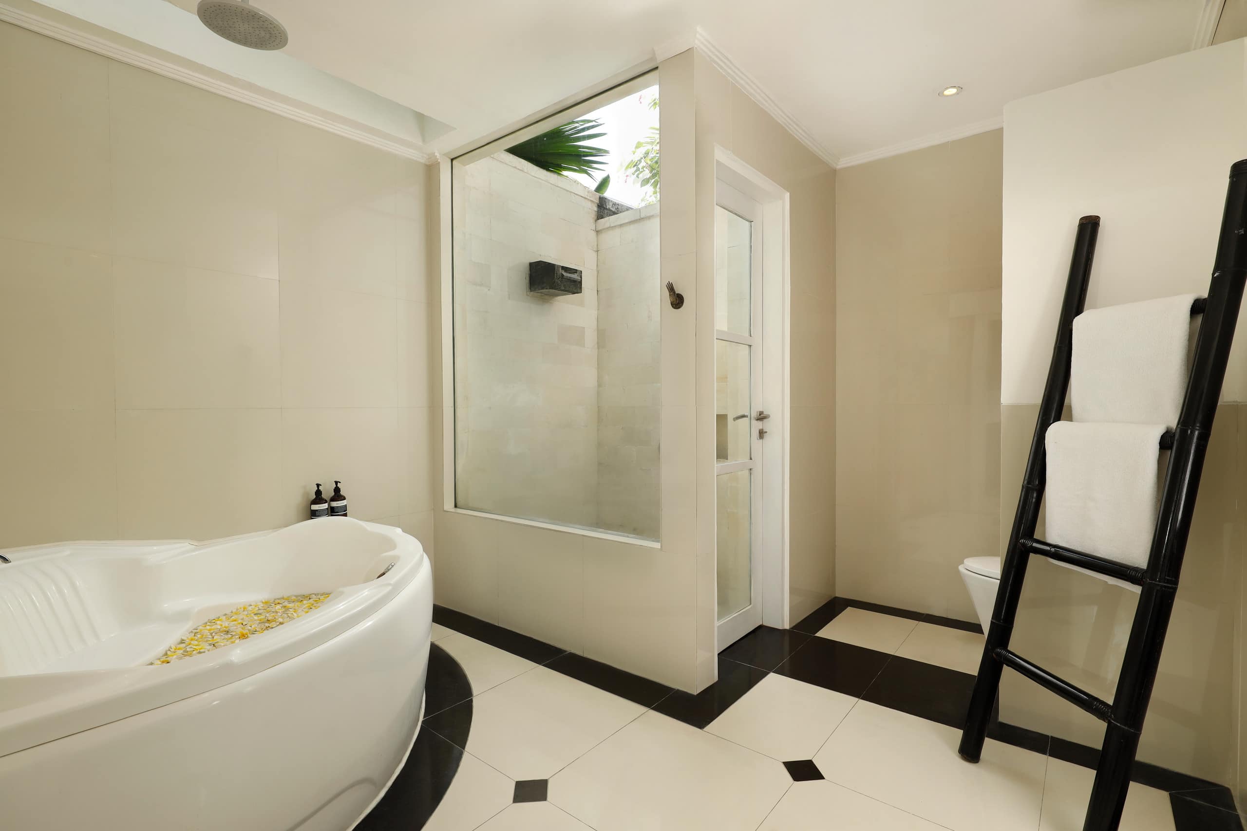 Amore Shanti Estate Seminyak by Nakula 6