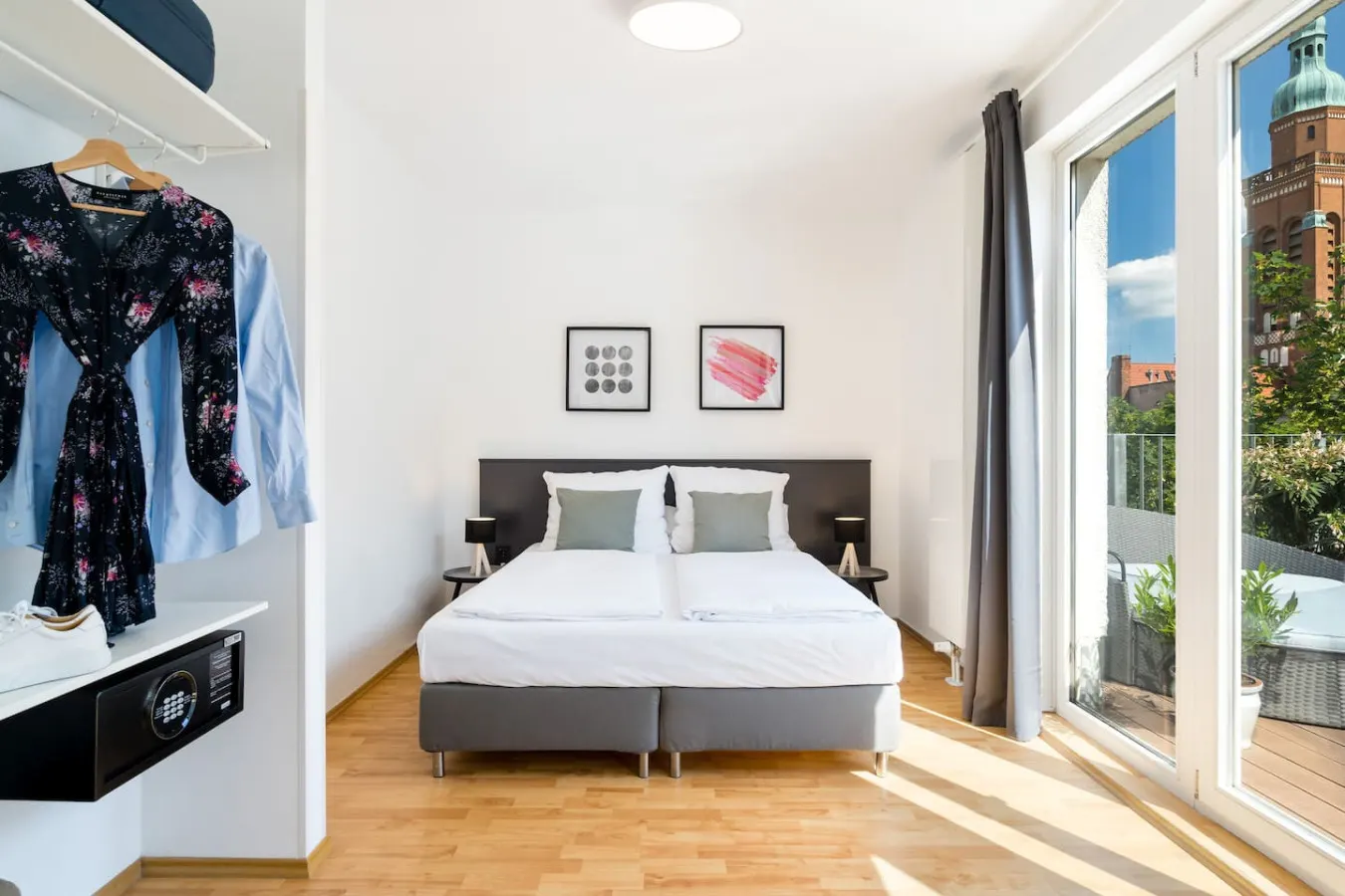 Bright Penthouse with Roof Terrace 6
