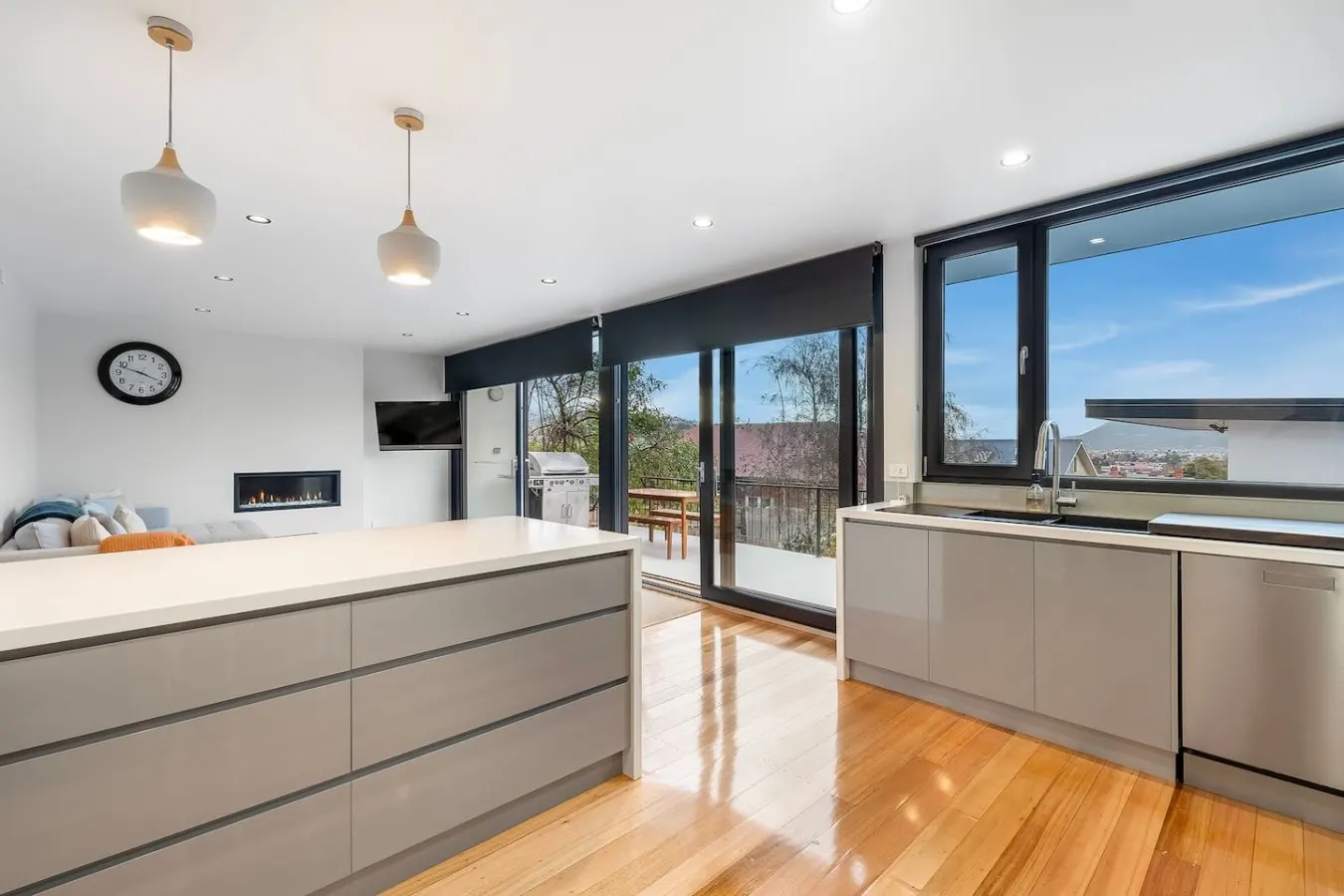 Meticulously Upgraded Home with Valley Views 15