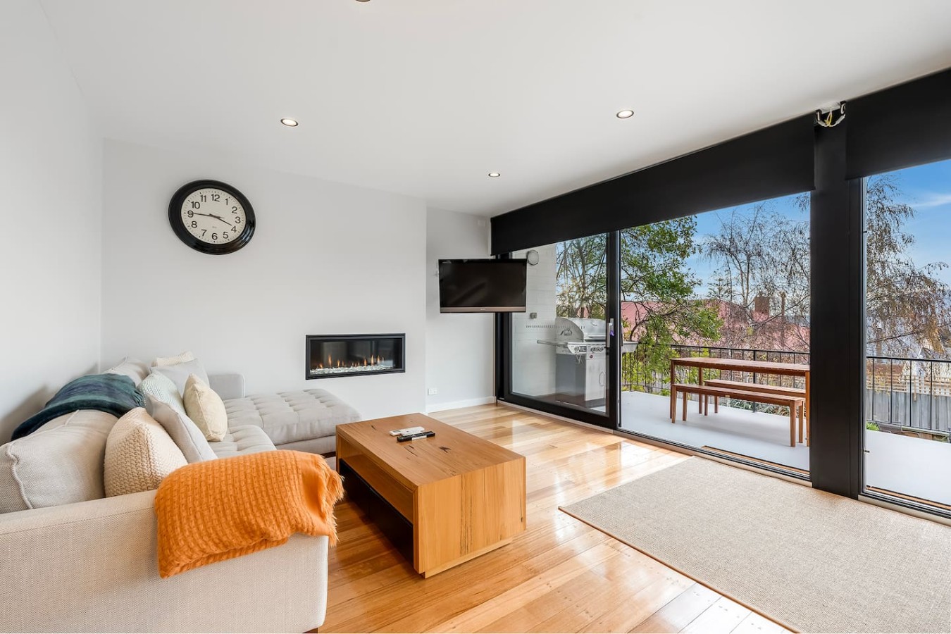 Meticulously Upgraded Home with Valley Views 6