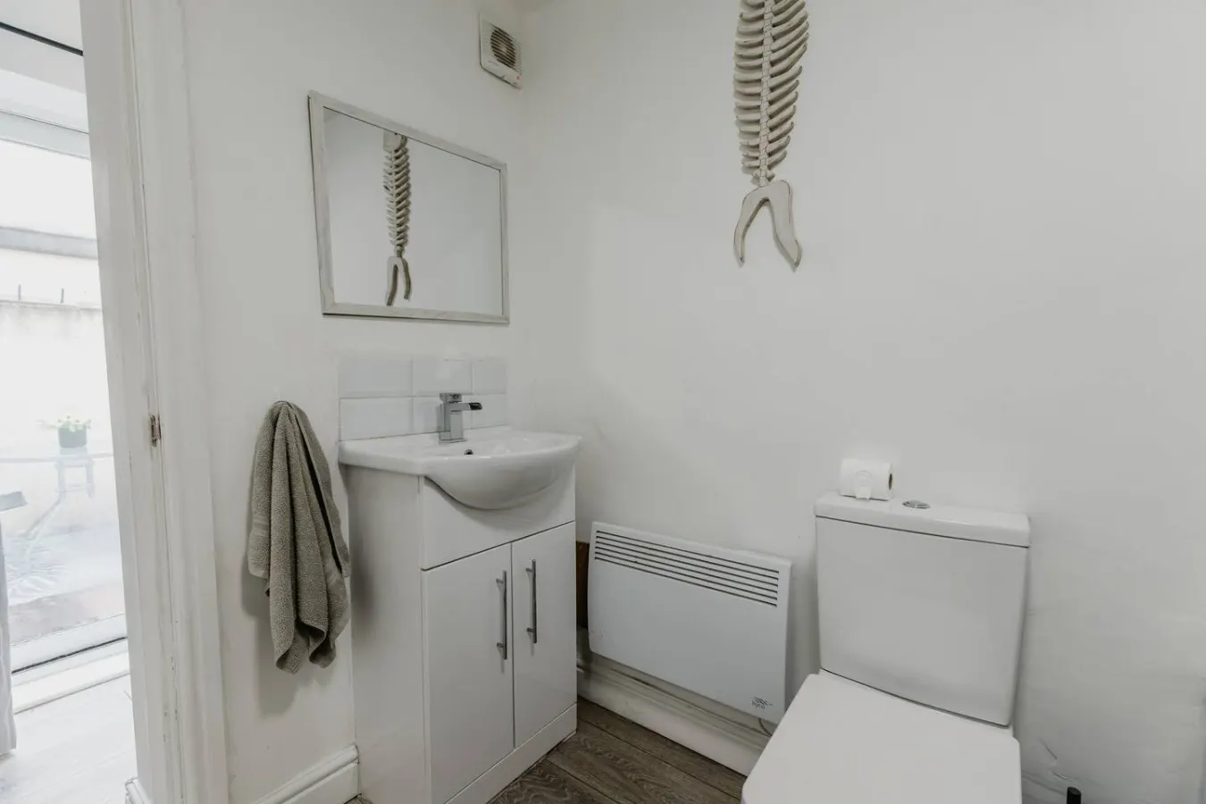 Withernsea 249 Stylish 2 Bed Apartment 8