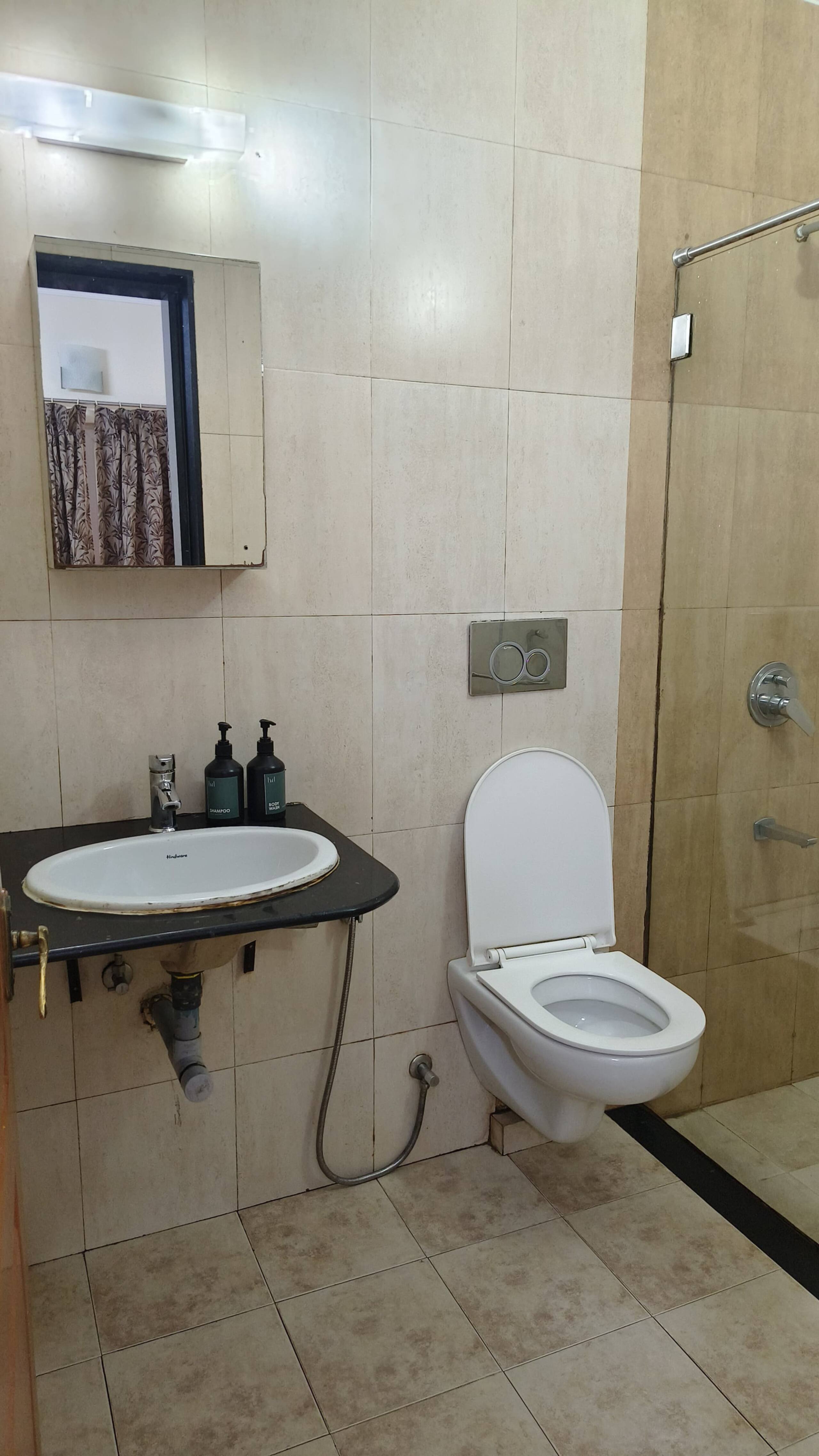 Ivy 1BHK C6 -Pool/5 mins from Tito's/Baga Beach 12