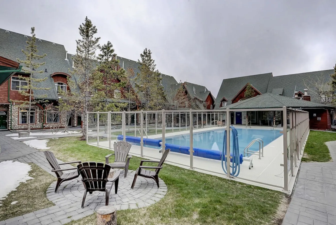 Heated Pool & Hot Tub Near Banff National Park 2