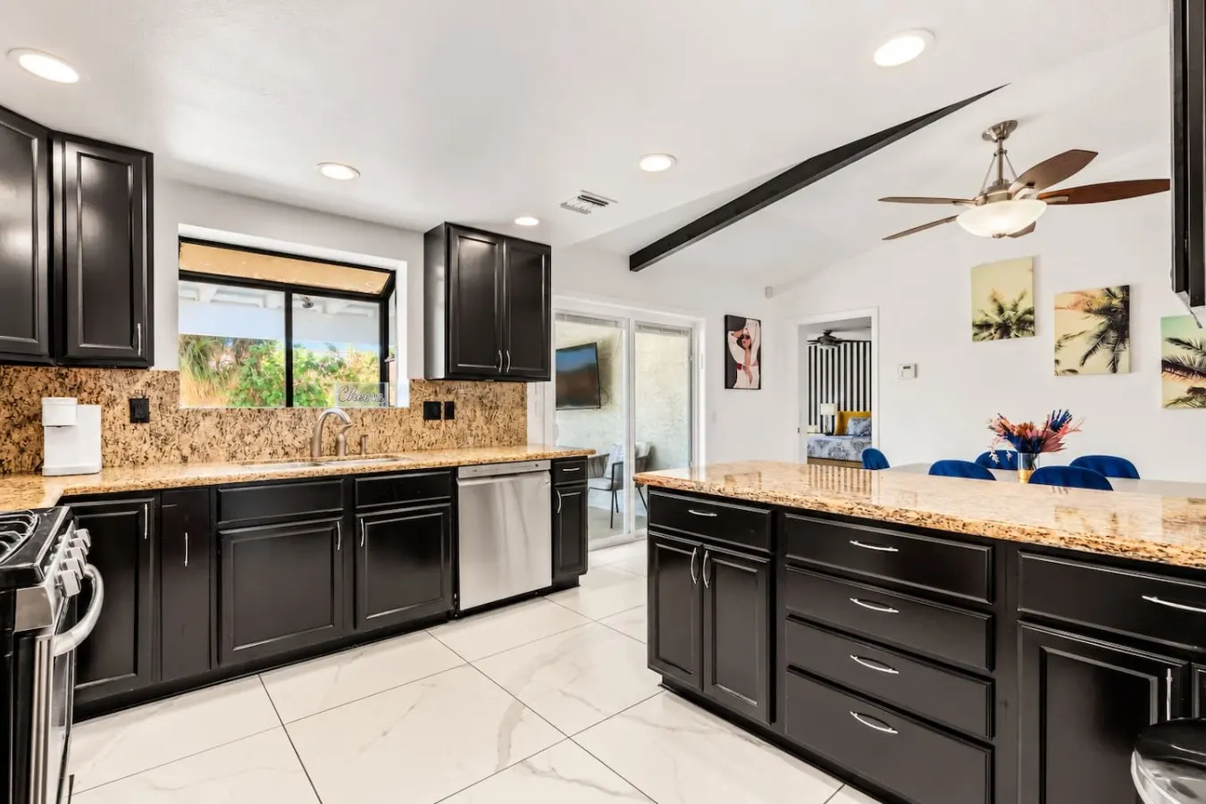 Desert Gem: Heated Pool & Spa, Putting Green, BBQ 10