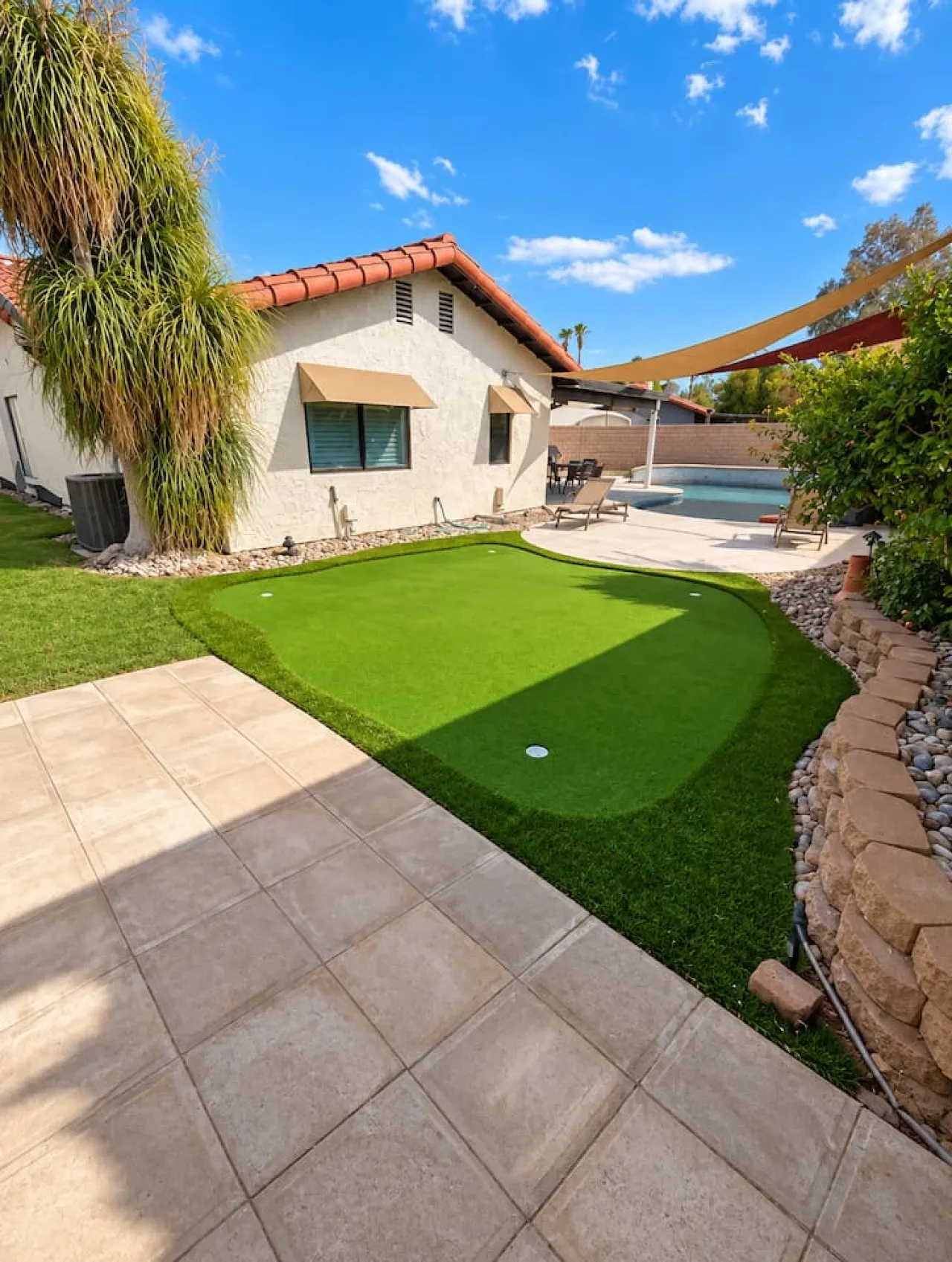 Desert Gem: Heated Pool & Spa, Putting Green, BBQ 6