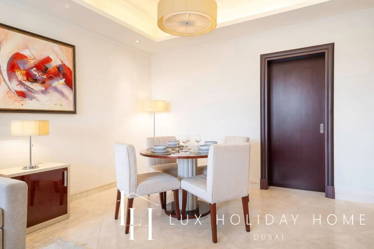 LUX The Grandeur Palm Garden View Suite 13