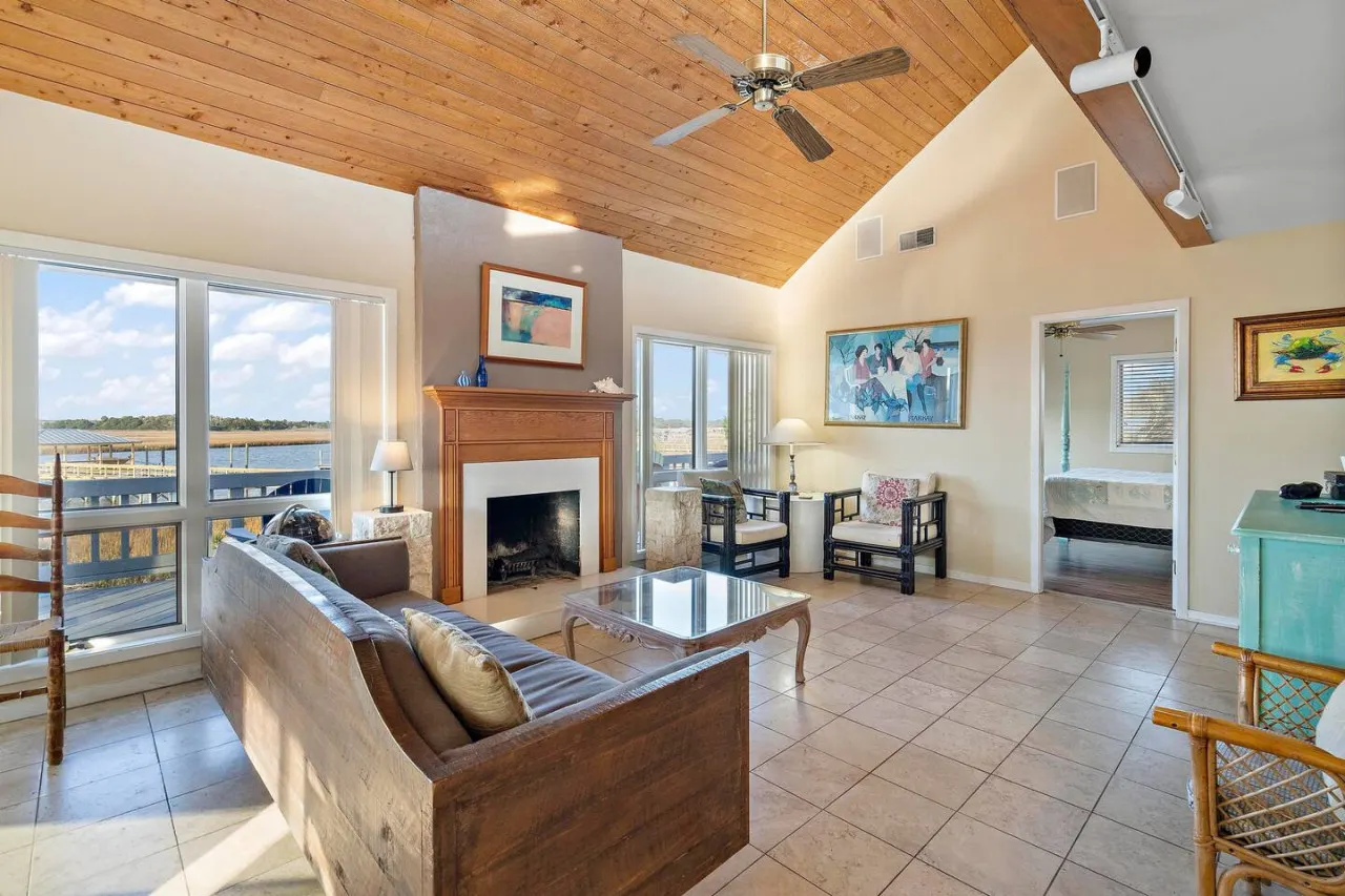 IOP Waterfront w Dock and Pool