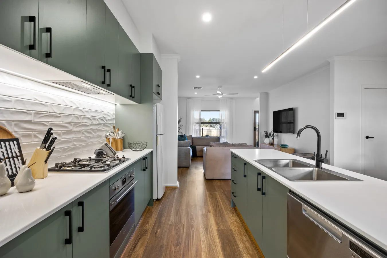 Olive Lane—Boutique Escape & Serene Farmland Views 11
