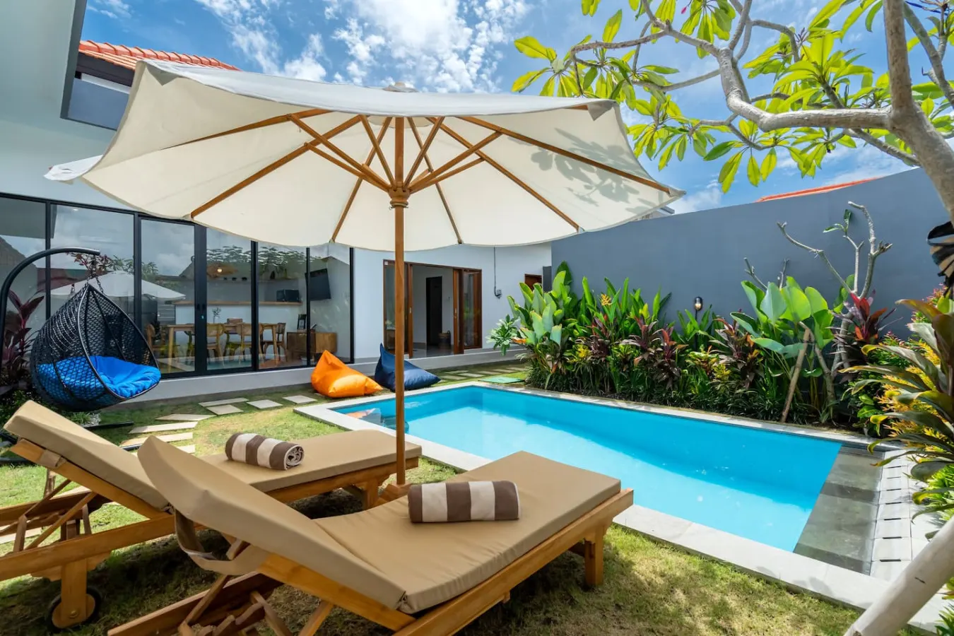 Ageta Villa 3 Bedrooms in Umalas with pool