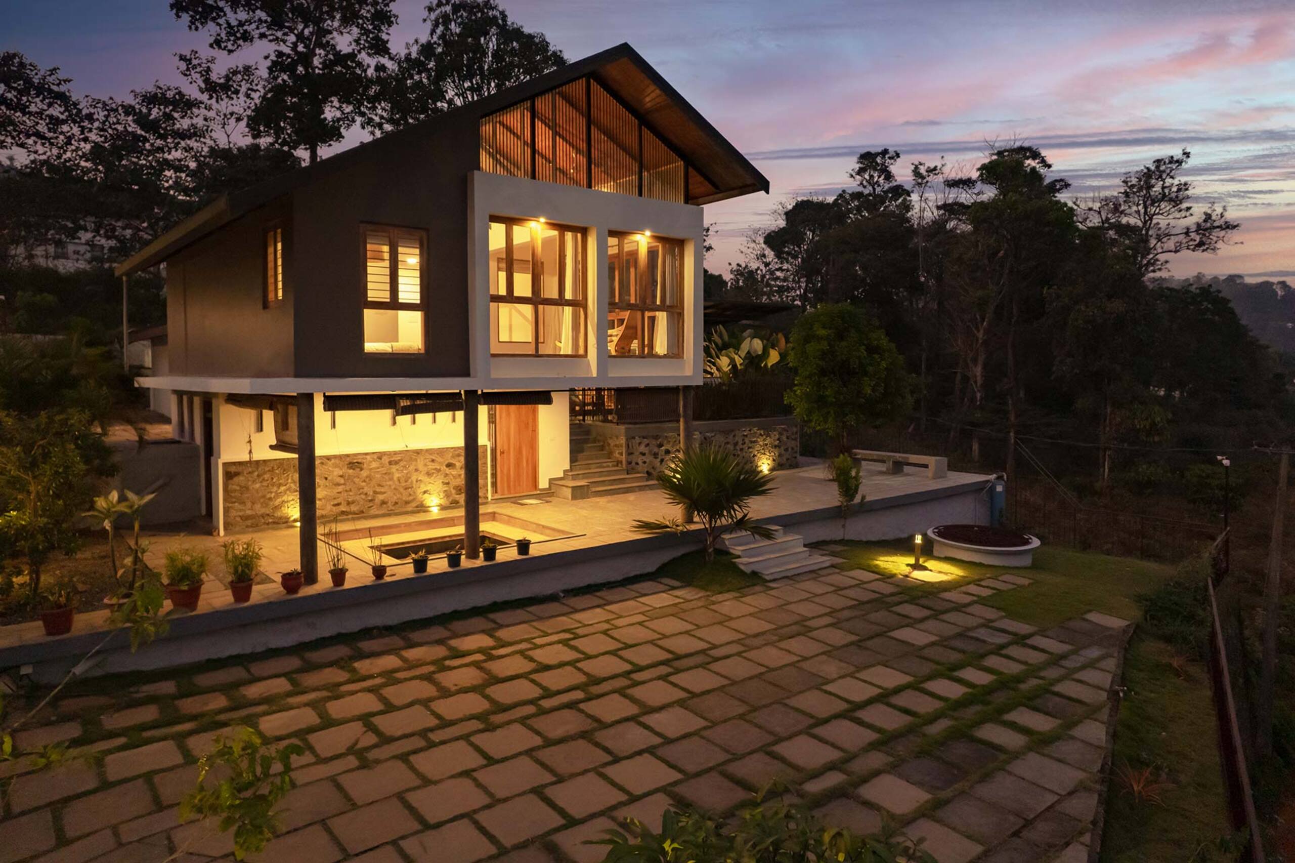 3BR| Elegant Stay |StayVista| Mountain Rain@Kerala 6