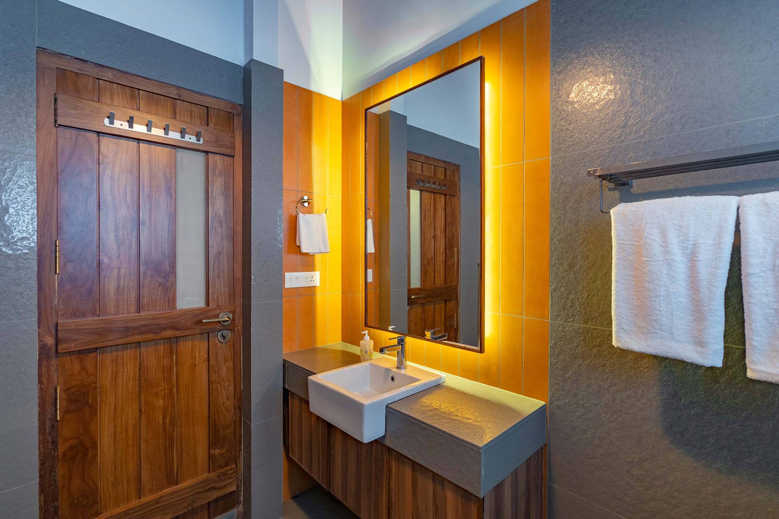 3BR| Elegant Stay |StayVista| Mountain Rain@Kerala 21